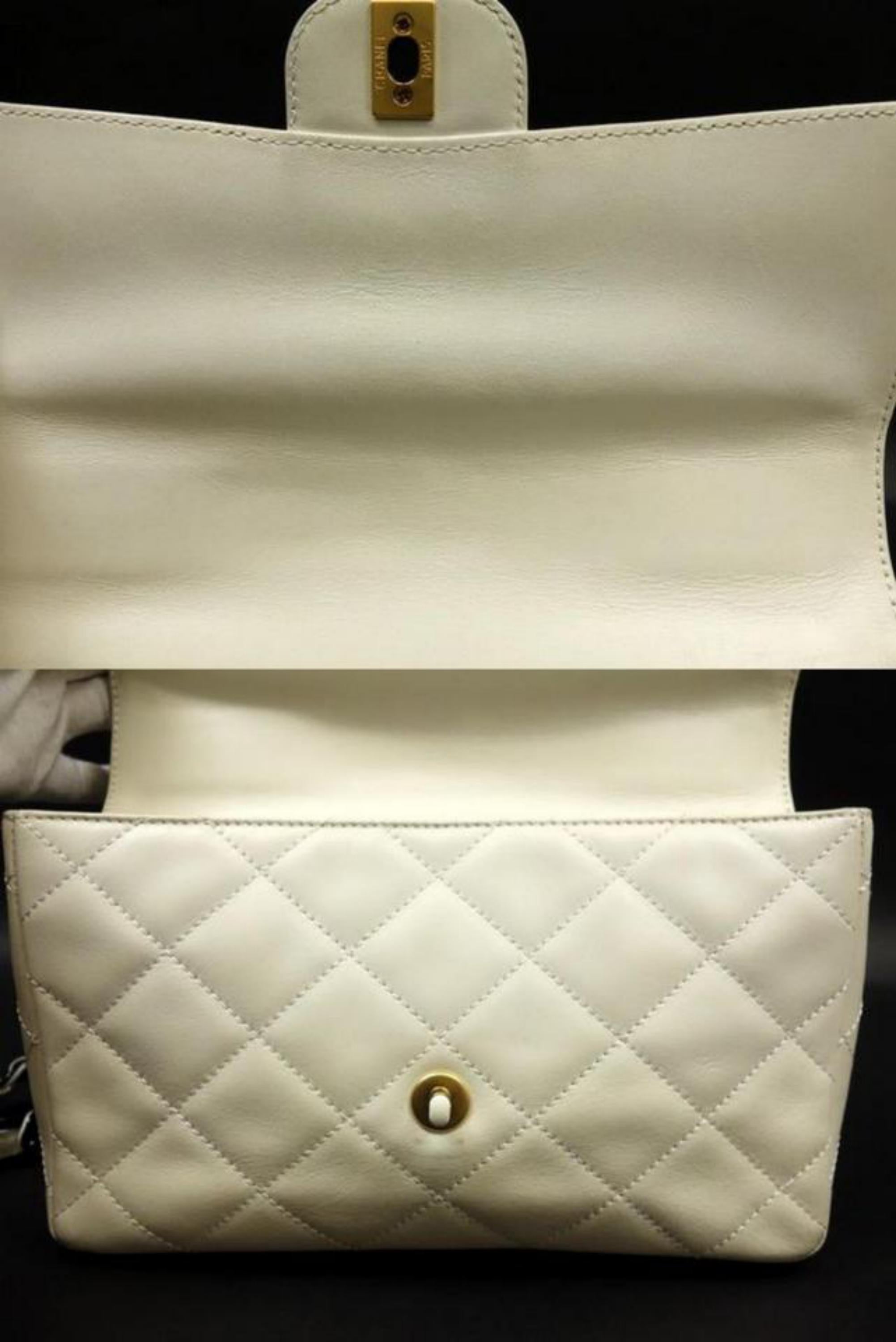 Women's Chanel Classic Flap Bicolor Modern Chain Medium 225406 Shoulder Bag For Sale