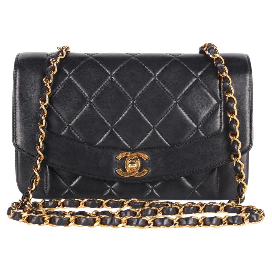 CHANEL Classic Leather Diana 22 Cross Body Bag Noir