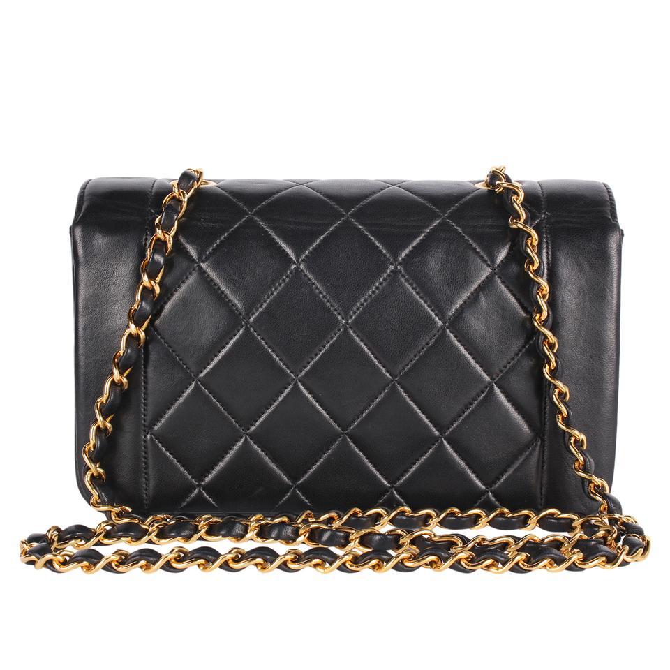 CHANEL Classic Flap CC Leather Diana 22 Cross Body Bag Black For Sale 1