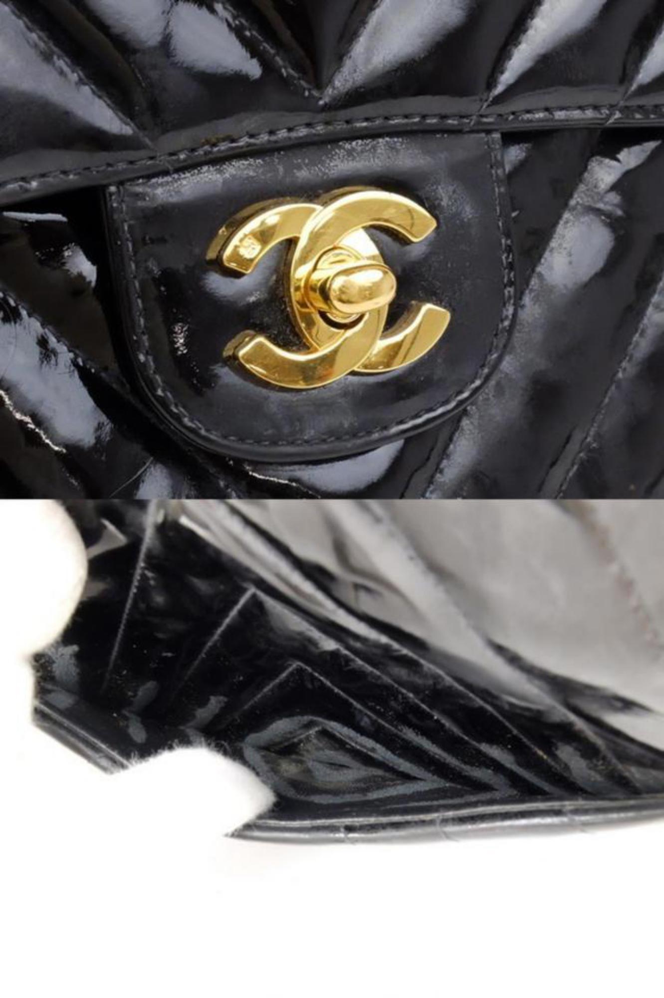 Chanel Classic Flap Chevron Quilted Medium 232106 Black Shoulder Bag For Sale 7