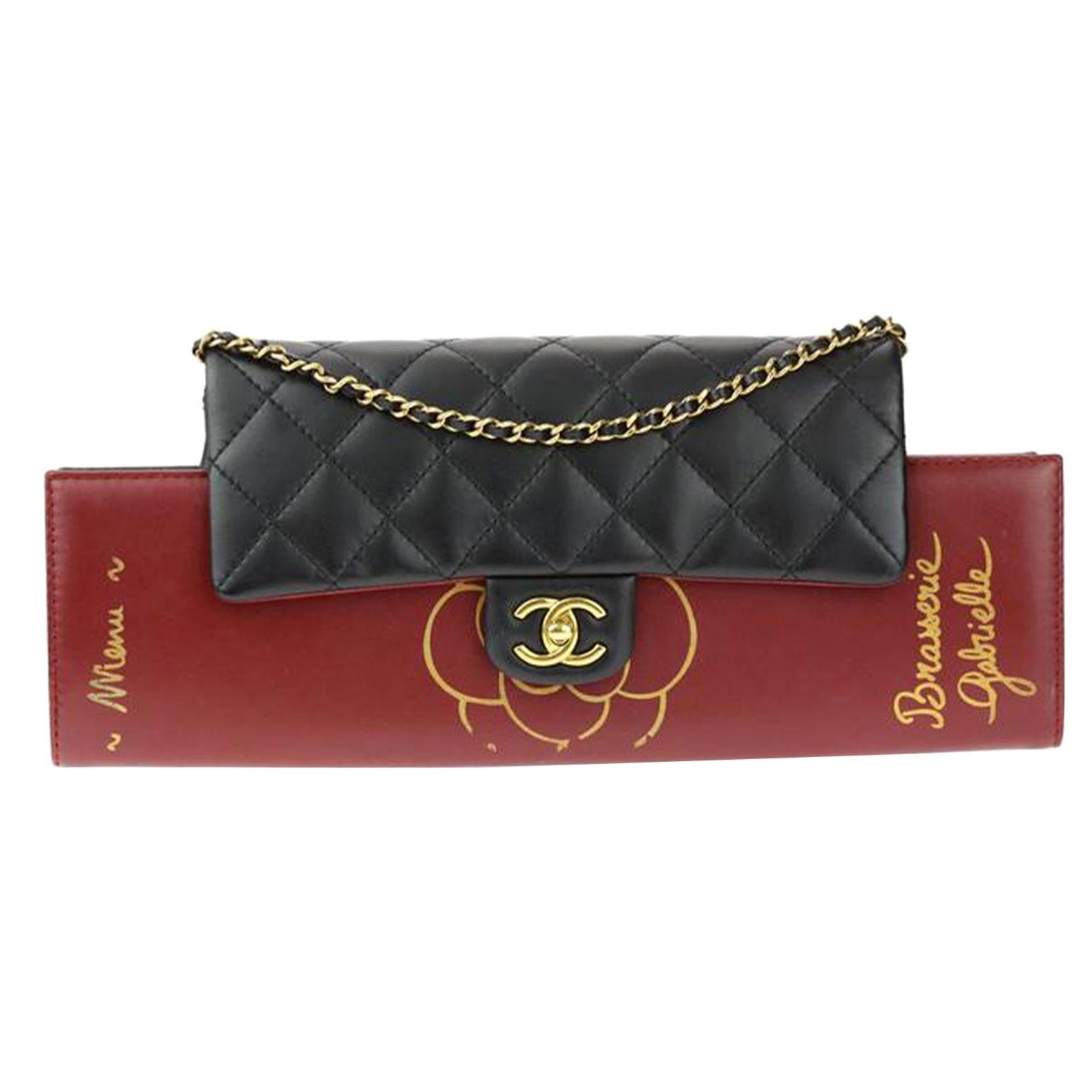 Chanel Classic Flap Clutch Gabrielle Brasserie Menü Burgund Schwarz Lammfell  Tasche