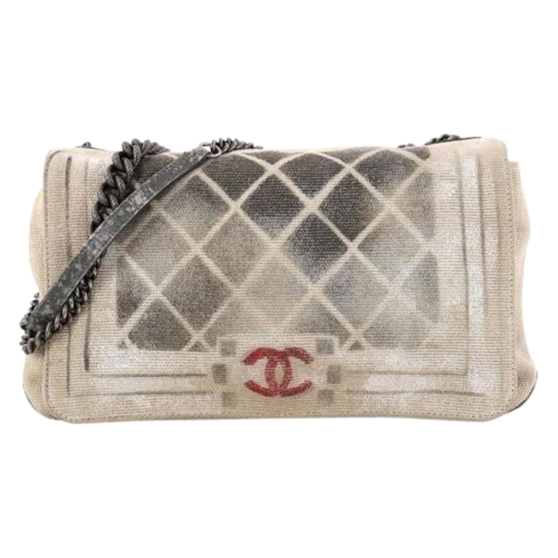 Chanel Classic Flap Graffiti Boy Art School Oh My Bolsa de hombro de lona caqui en Bueno estado para la venta en Miami, FL