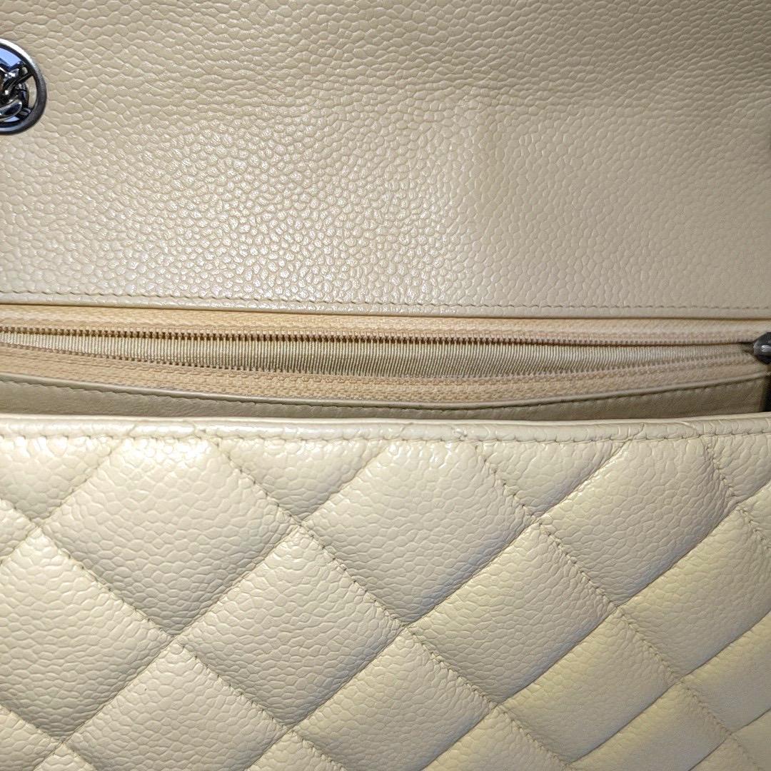 Chanel Classic Flap Jumbo 2009 Beige Caviar Leather Single Flap Silver Hardware For Sale 7
