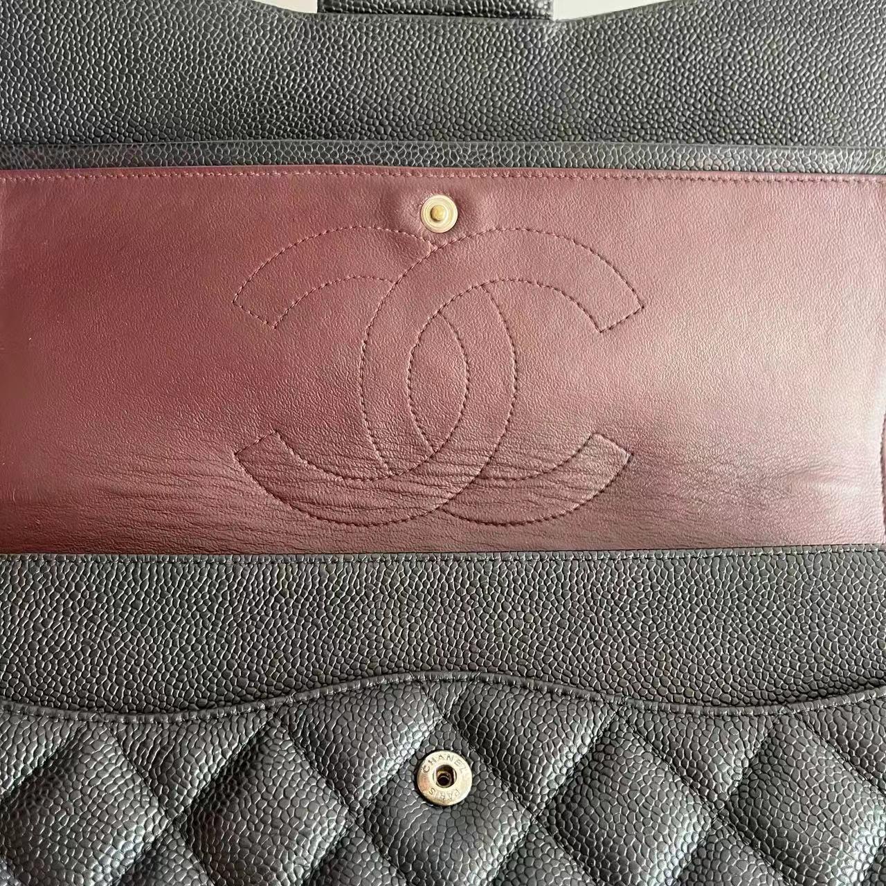 Chanel Classic Flap Jumbo Nero Caviale Pelle Doppia Flap Hardware Argento 2011 in vendita 12