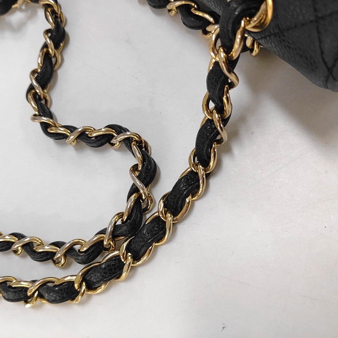 Chanel Classic Leather Jumbo Black Caviar Leather Double Flap with Gold Hardware en vente 6