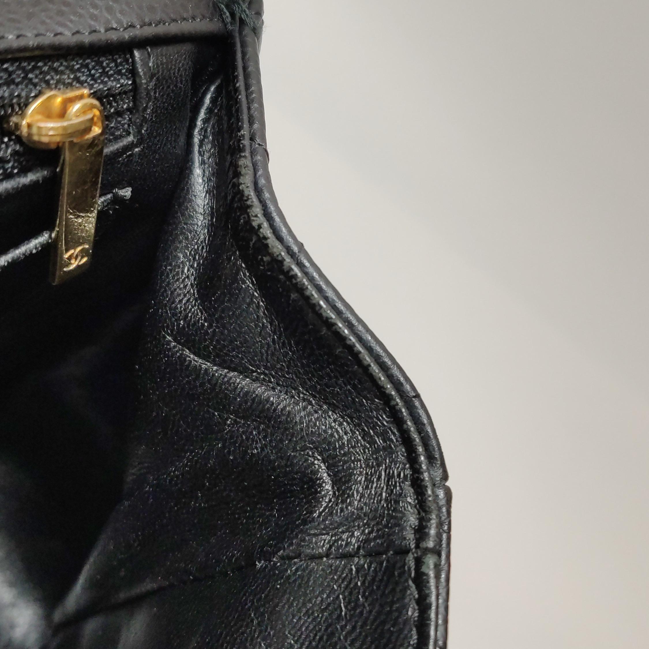 Chanel Classic Leather Jumbo Black Caviar Leather Single Flap 24k Gold Hardware en vente 2