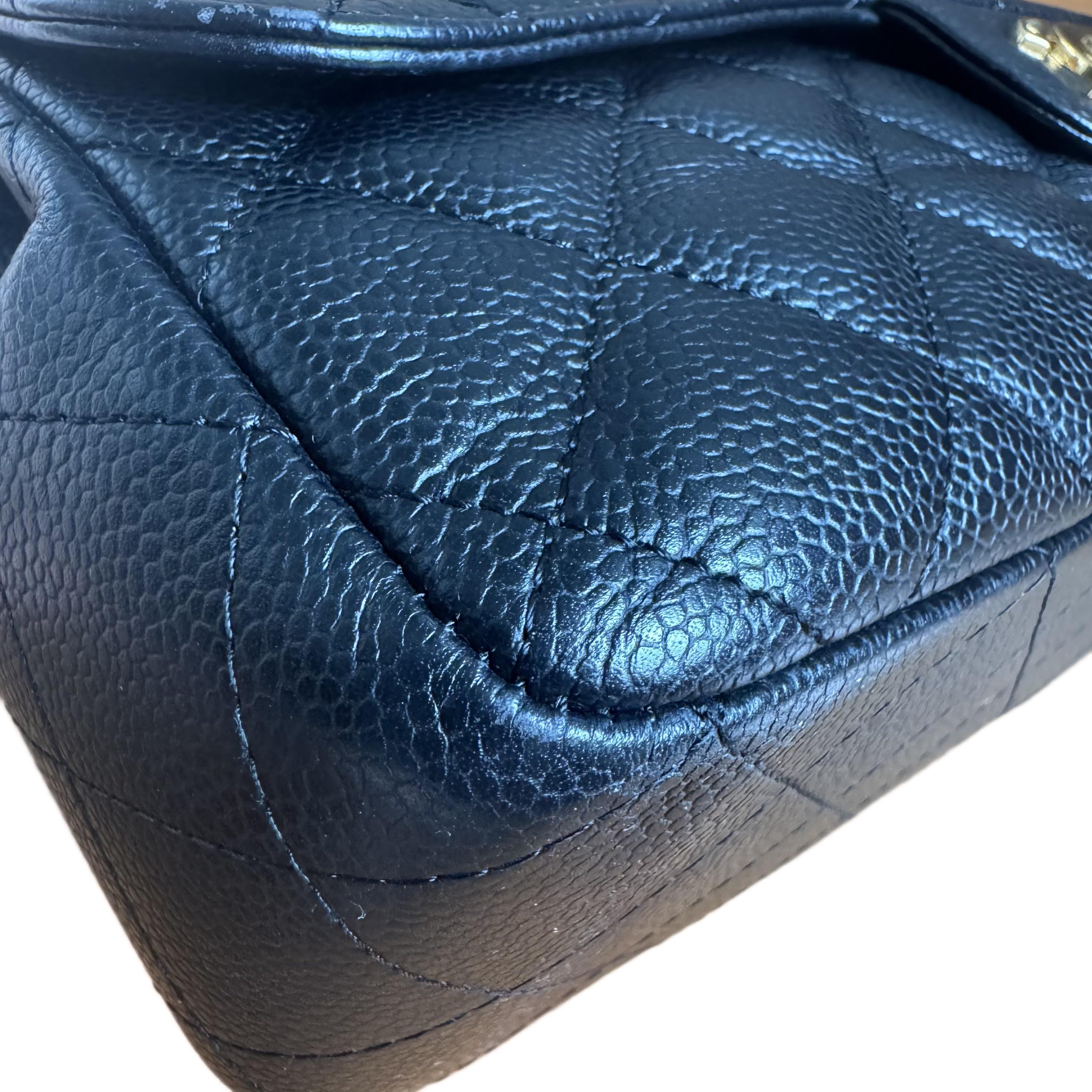 Chanel Classic Leather Jumbo Black Caviar Leather Single Flap 24k Gold Hardware en vente 3