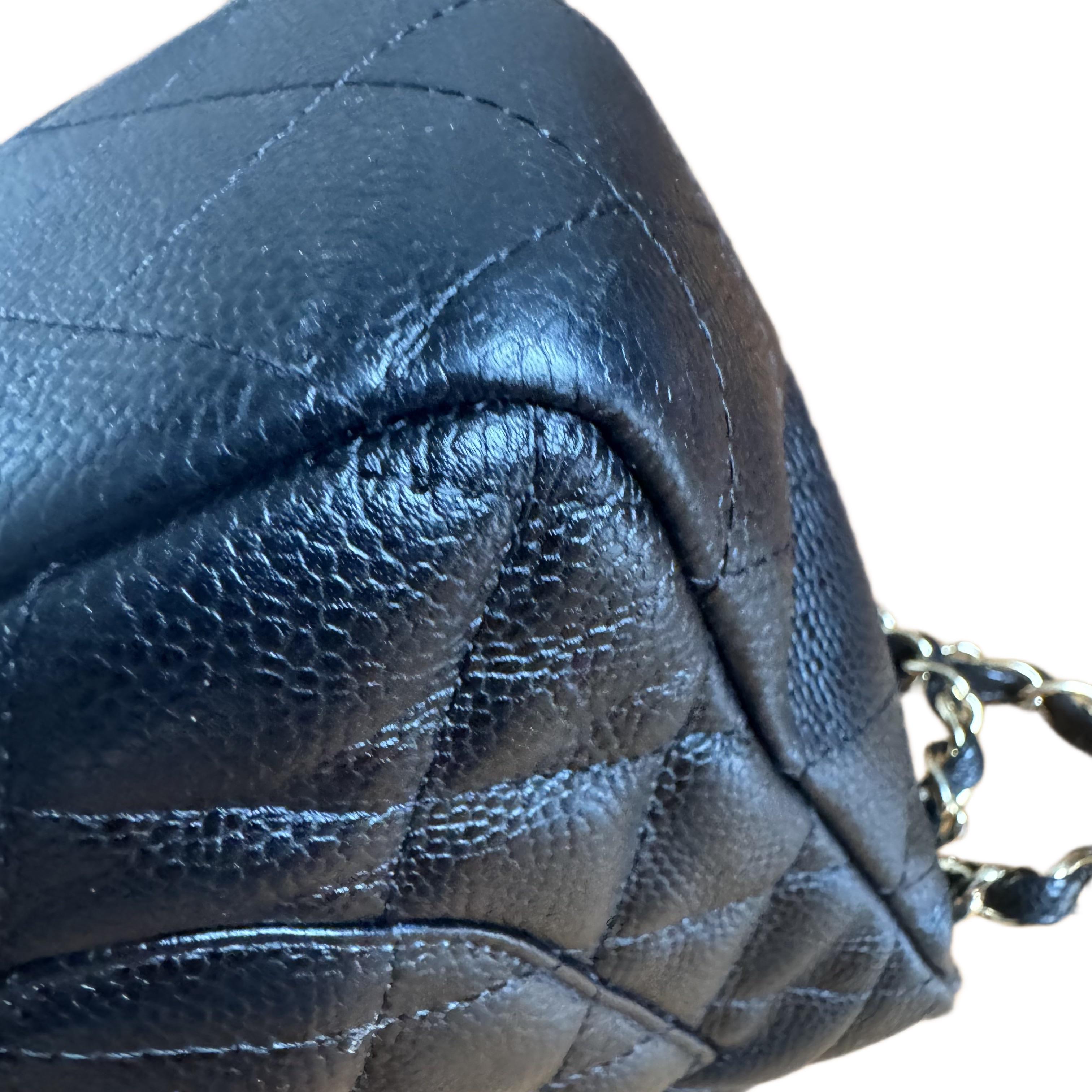 Chanel Classic Leather Jumbo Black Caviar Leather Single Flap 24k Gold Hardware en vente 4