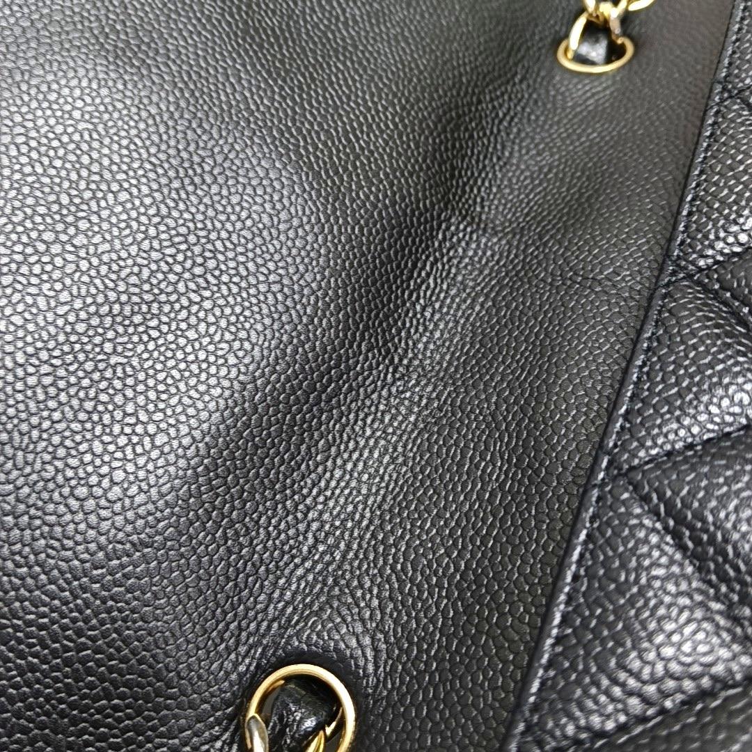 Chanel Classic Leather Jumbo Black Caviar Leather Single Flap 24k Gold Hardware en vente 4