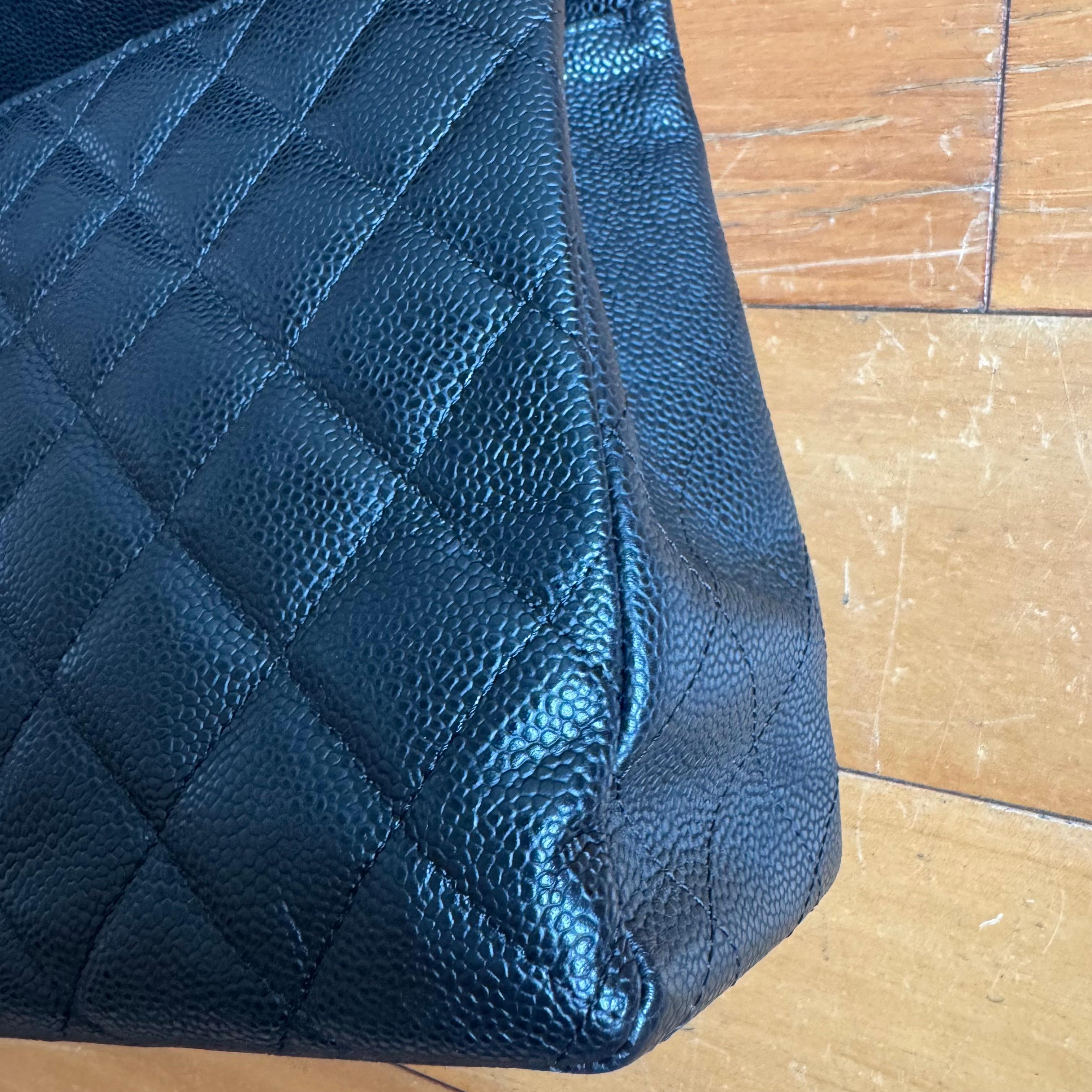 Chanel Classic Leather Jumbo Black Caviar Leather Single Flap Silver Hardware 2006 en vente 6