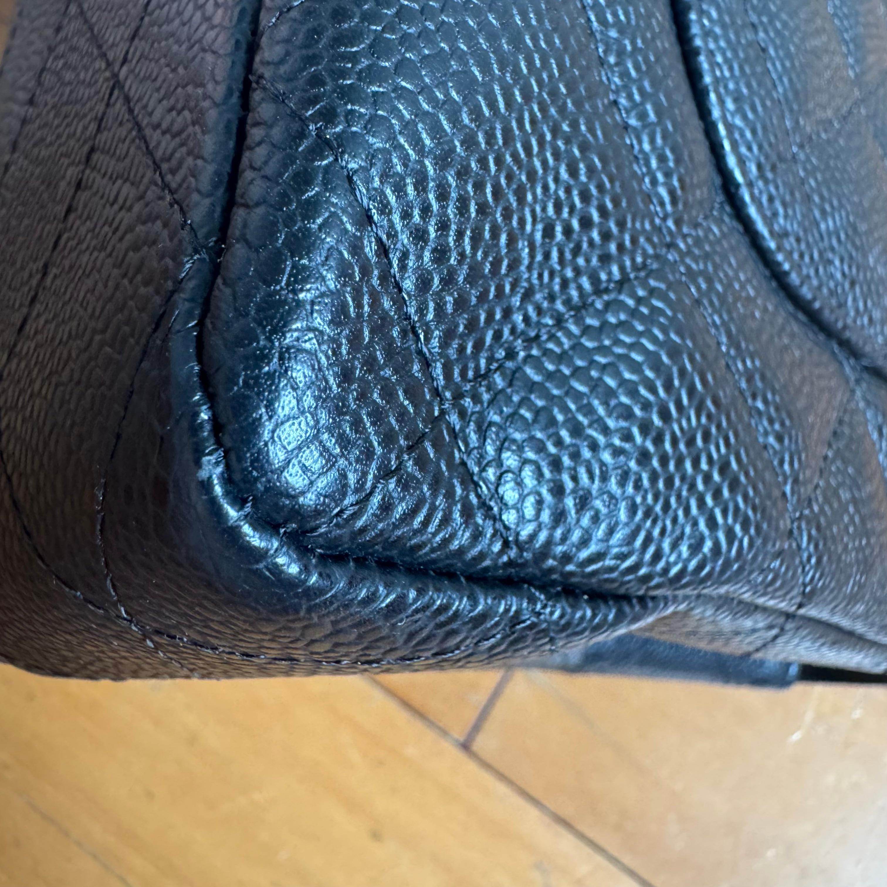 Chanel Classic Leather Jumbo Black Caviar Leather Single Flap Silver Hardware 2006 en vente 4