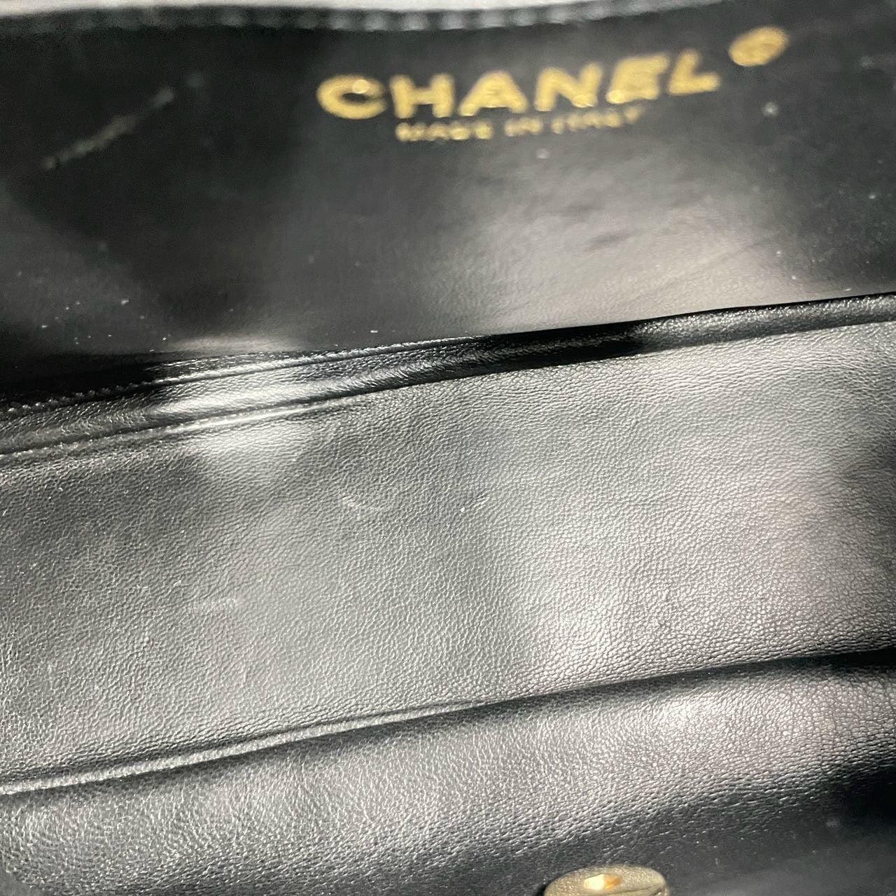 Chanel Classic Flap Jumbo Black Caviar Leather Single Flap with Gold Hardware 3