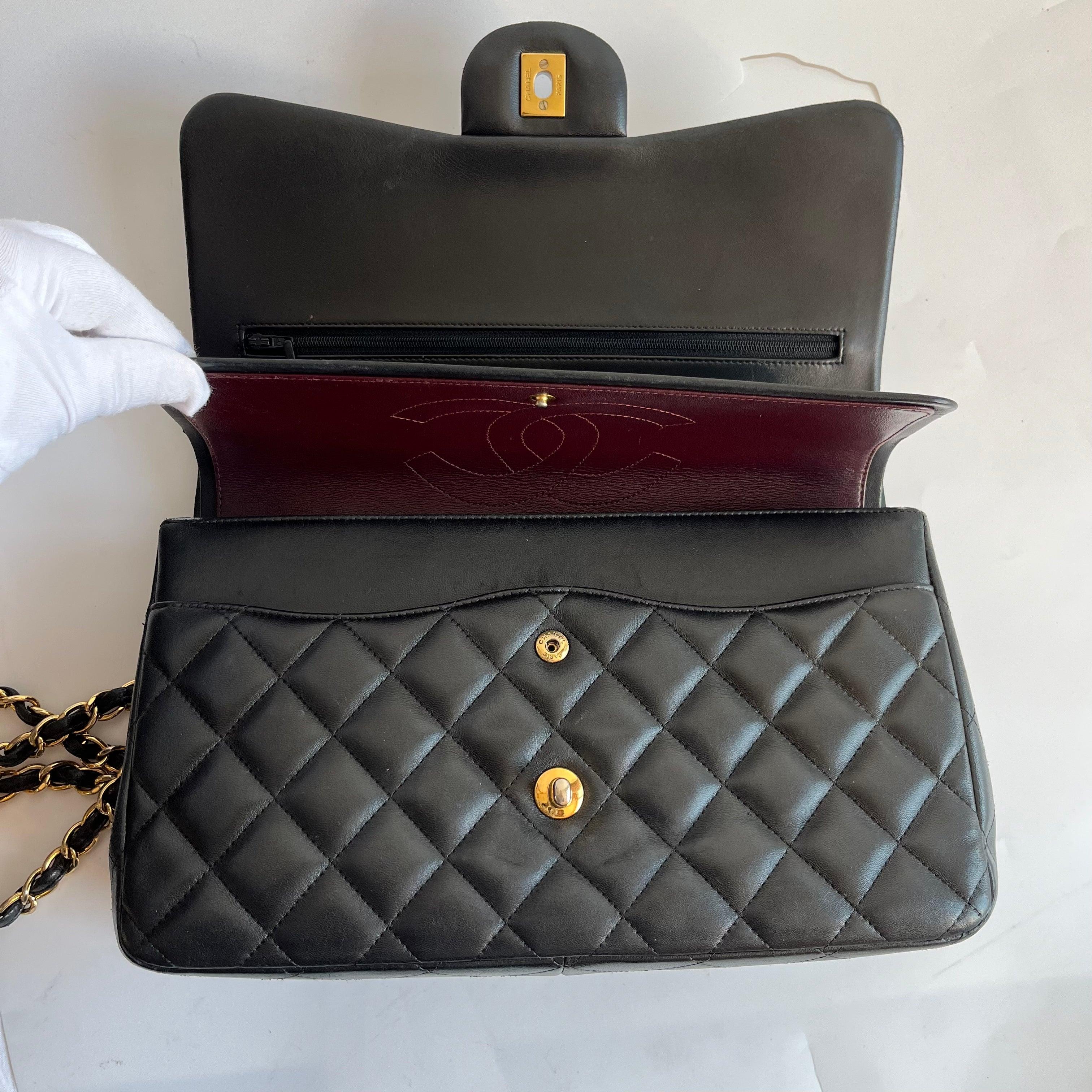 Chanel Classic Flap Jumbo Noir Cuir d'agneau Double rabat Ferrures dorées en vente 8