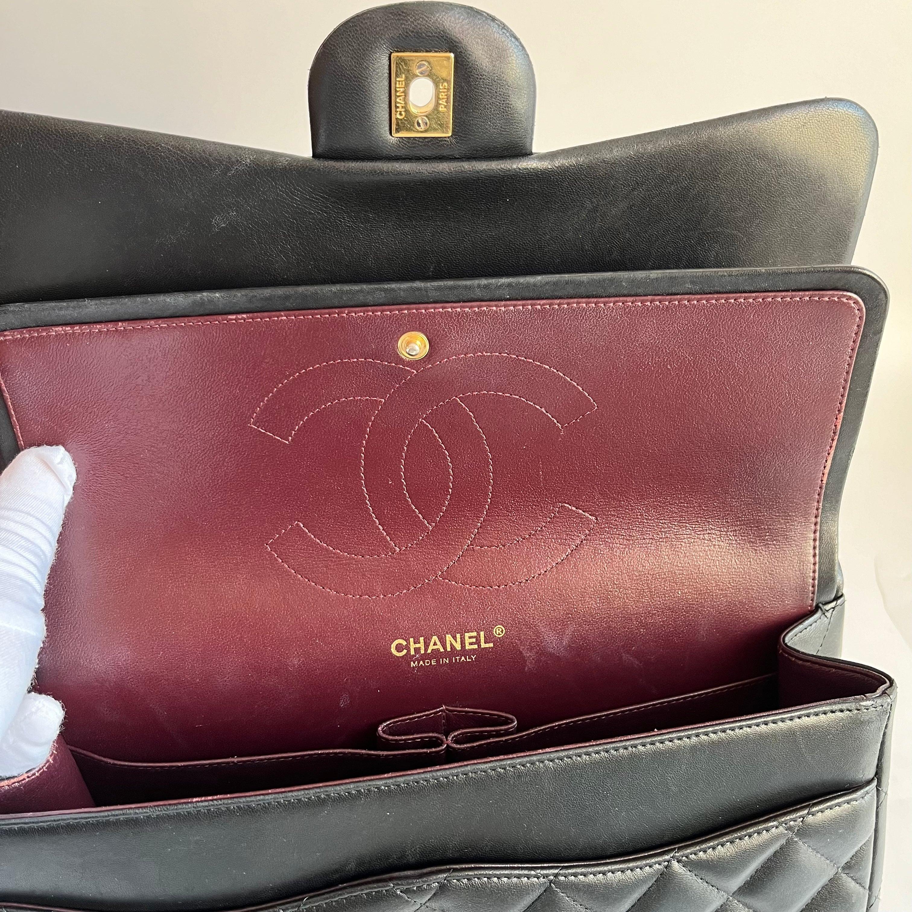 Chanel Classic Flap Jumbo Noir Cuir d'agneau Double rabat Ferrures dorées en vente 9