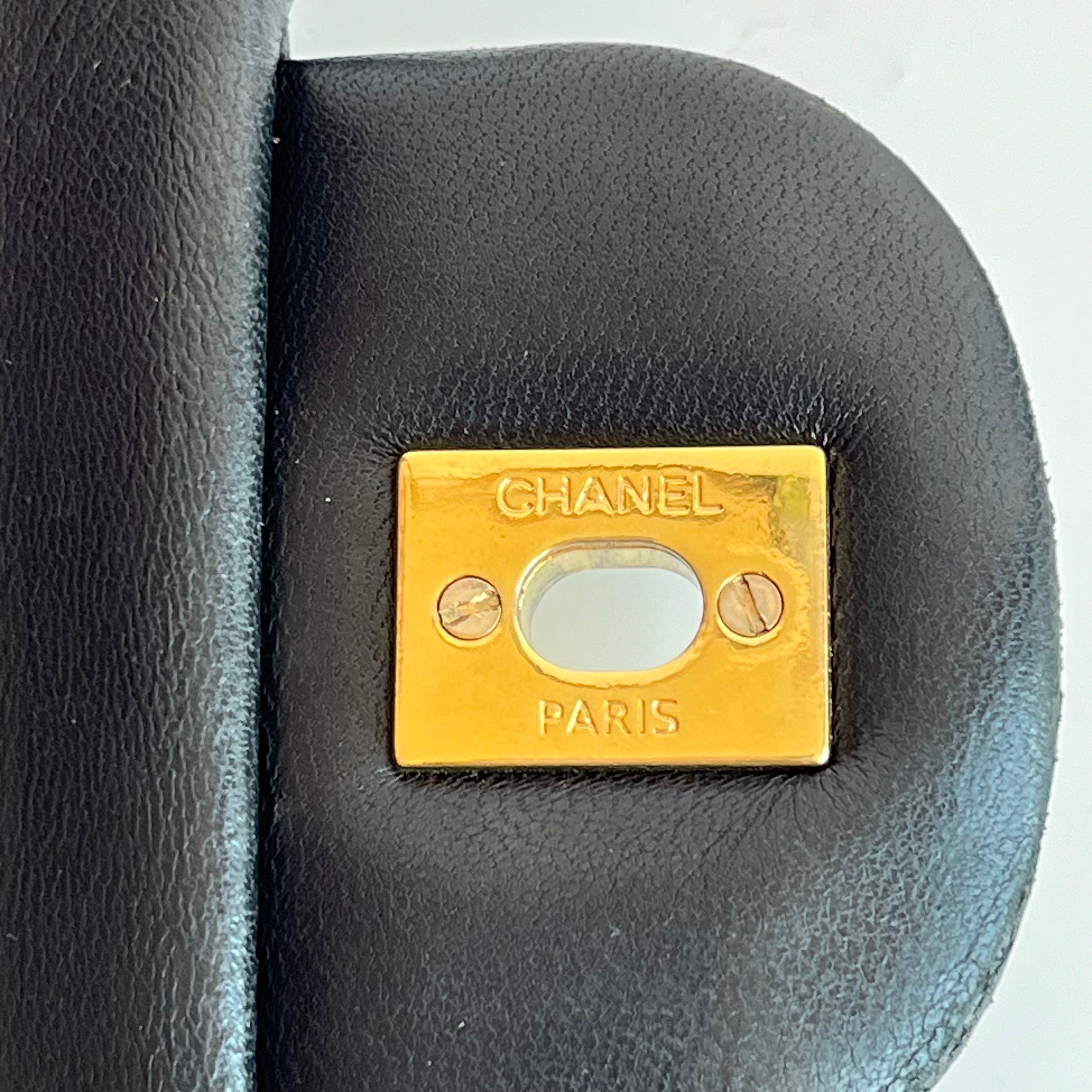 Chanel Classic Flap Jumbo Noir Cuir d'agneau Double rabat Ferrures dorées en vente 14
