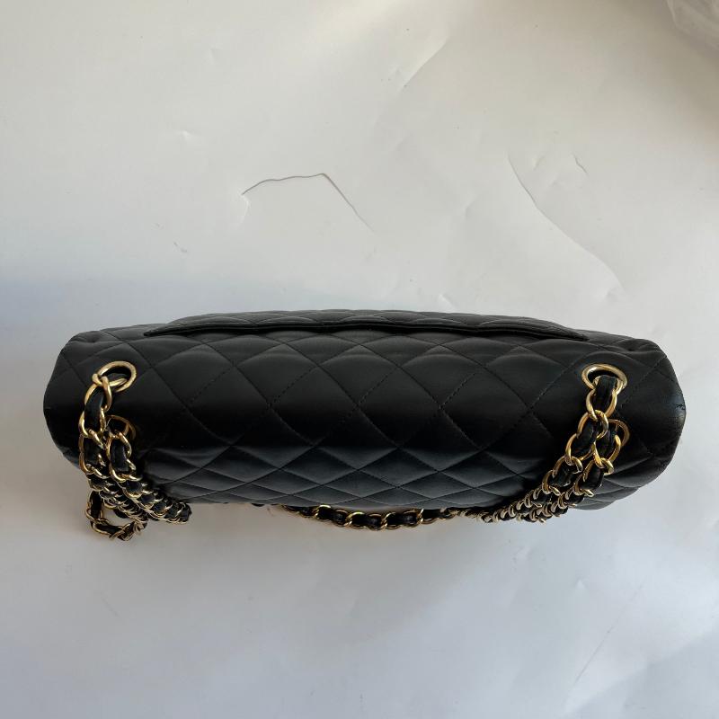 Chanel Classic Flap Jumbo Noir Cuir d'agneau Double rabat Ferrures dorées Bon état - En vente à AUBERVILLIERS, FR