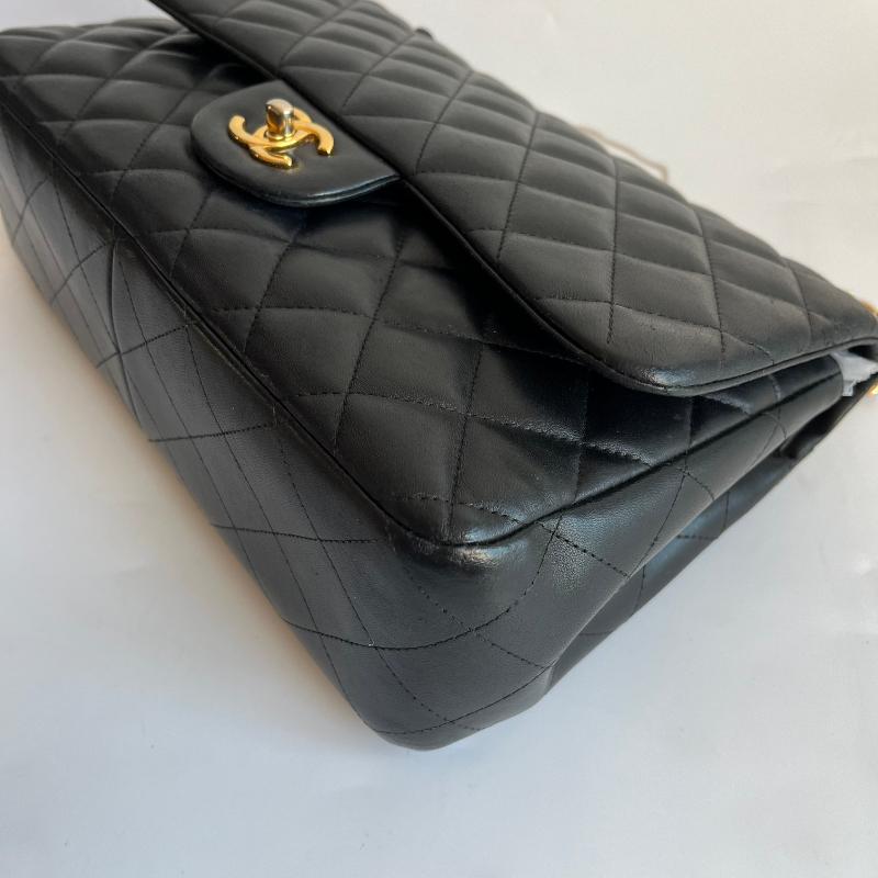 Chanel Classic Flap Jumbo Noir Cuir d'agneau Double rabat Ferrures dorées en vente 2