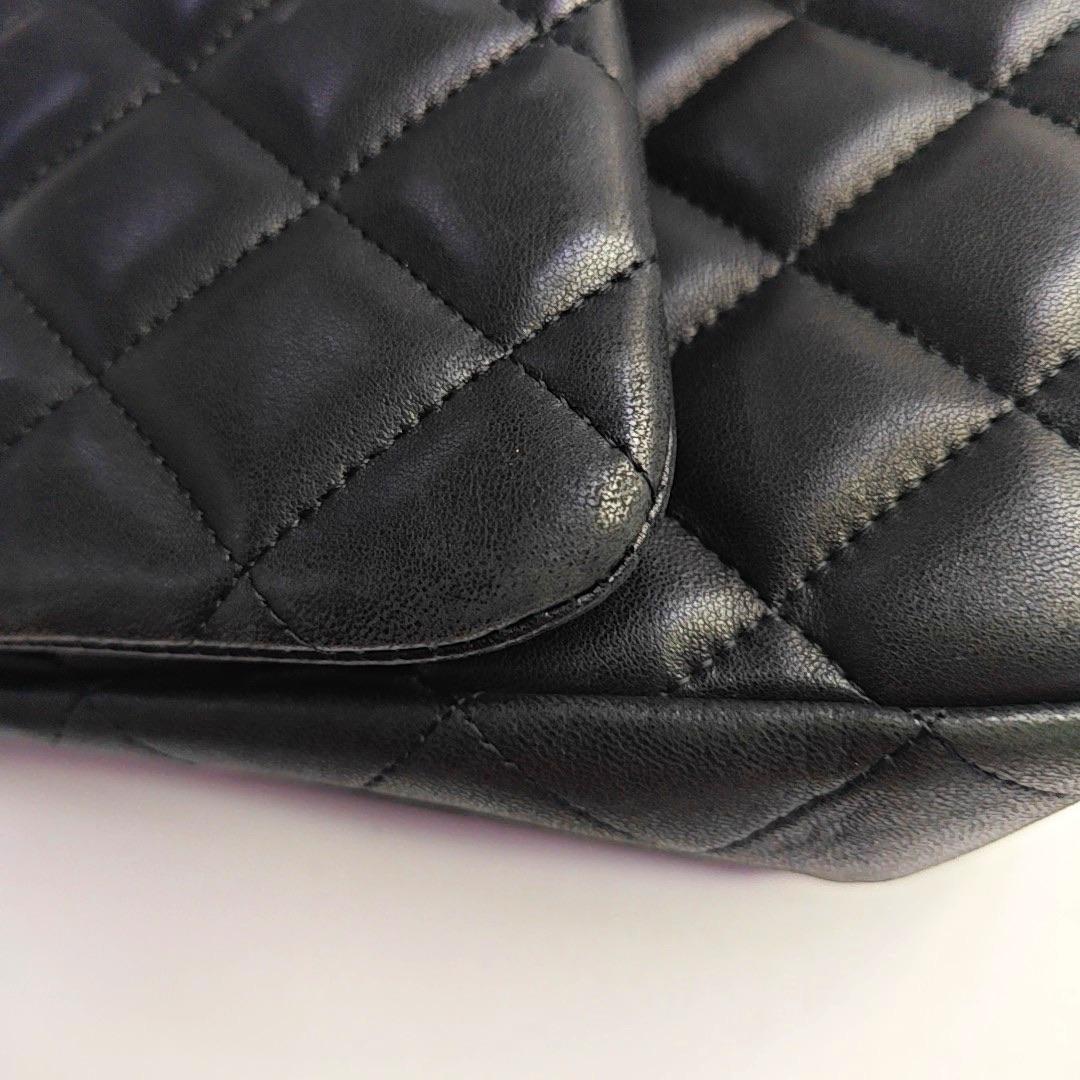 Chanel Classic Flap Jumbo Schwarzes Lammfell Leder Einzelne Klappe Gold Hardware 2009 im Angebot 4