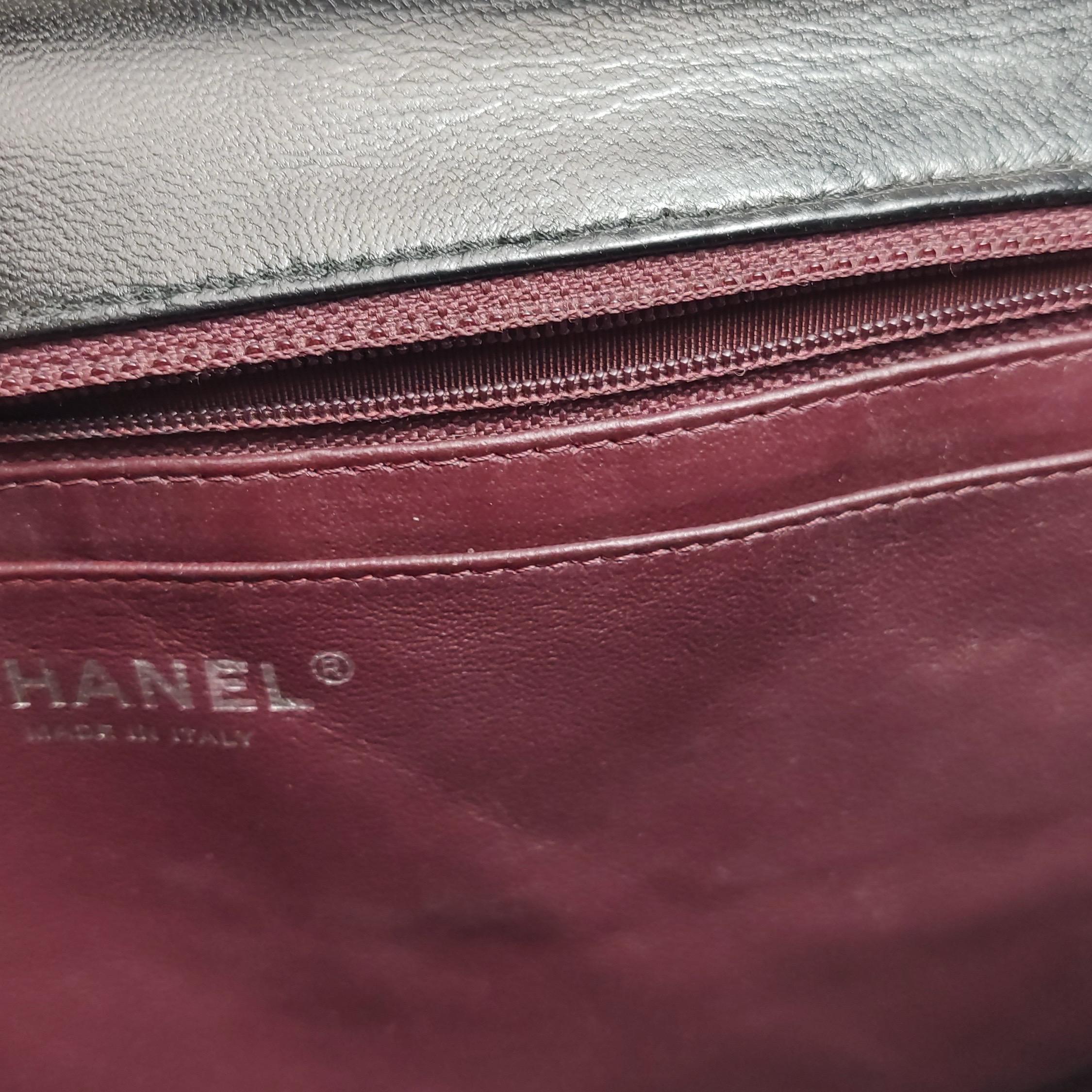 Chanel Classic Flap Jumbo Black Lambskin Leather Single Flap with Silver Hardwar For Sale 7