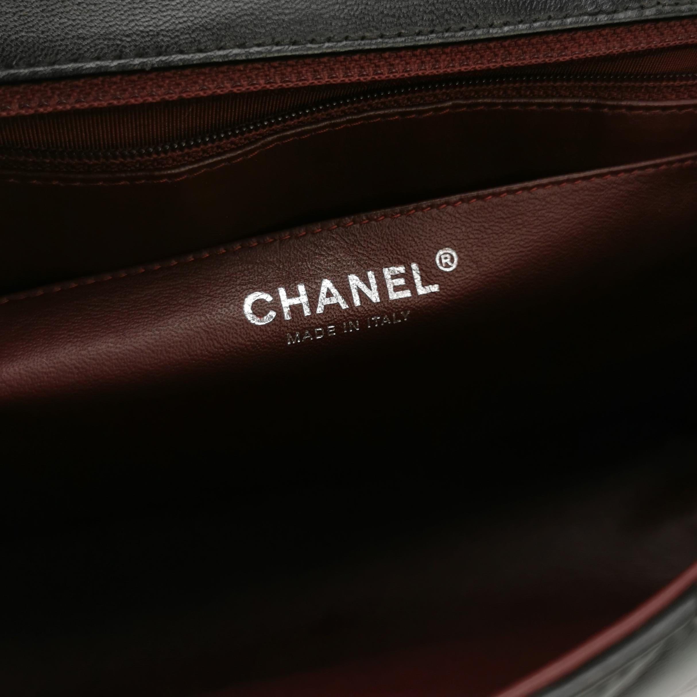 Chanel Classic Flap Jumbo Black Lambskin Leather Single Flap with Silver Hardwar For Sale 3