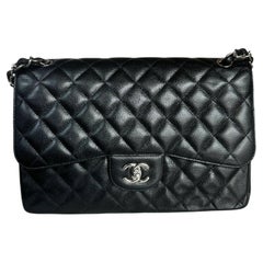 Chanel Classic Flap Jumbo in pelle di caviale con doppia patta e finiture in argento, 2014