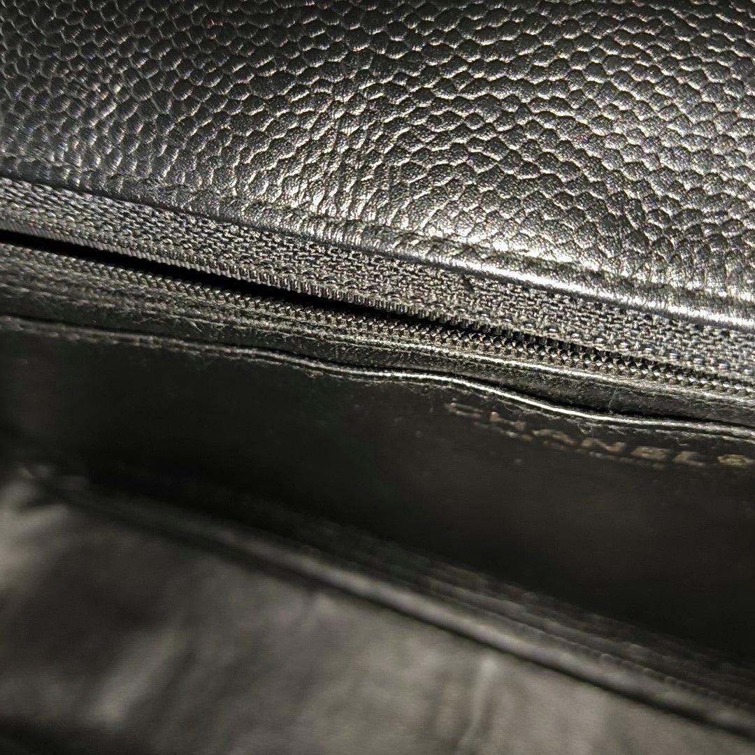 Chanel Classic Leather Jumbo Caviar Leather Single Flap 24k Gold Hardware 2008-09 en vente 8