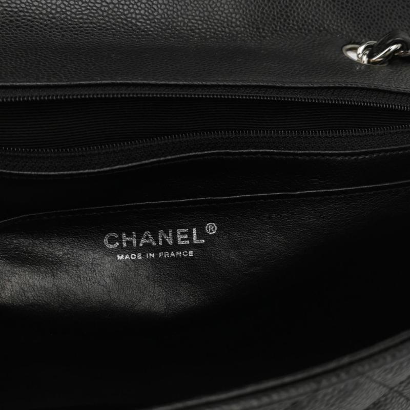 Chanel Classic Leather Jumbo Caviar Leather Single Flap Silver Hardware 2006-08 en vente 5