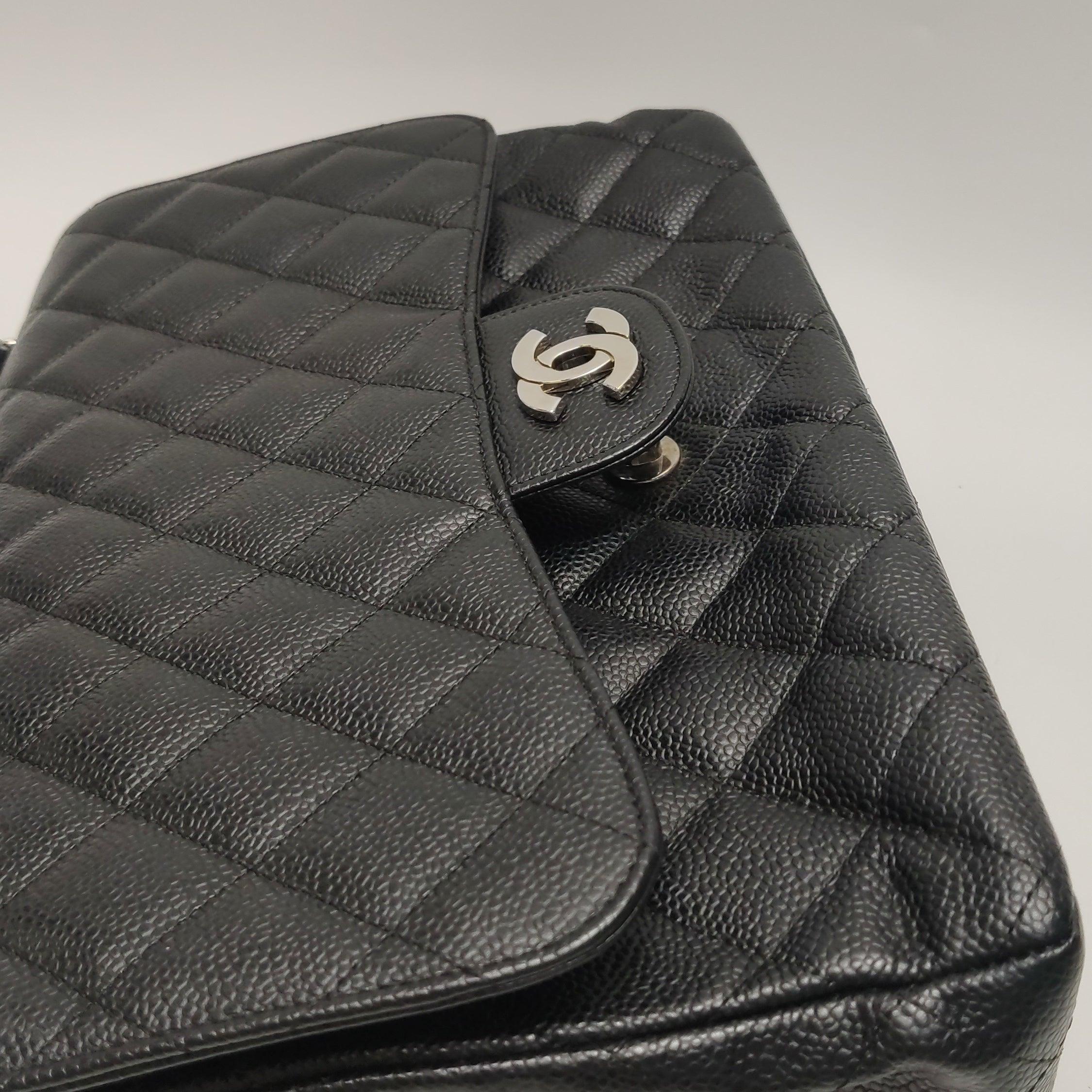 Chanel Classic Leather Jumbo Caviar Leather Single Flap Silver Hardware 2006-08 en vente 12