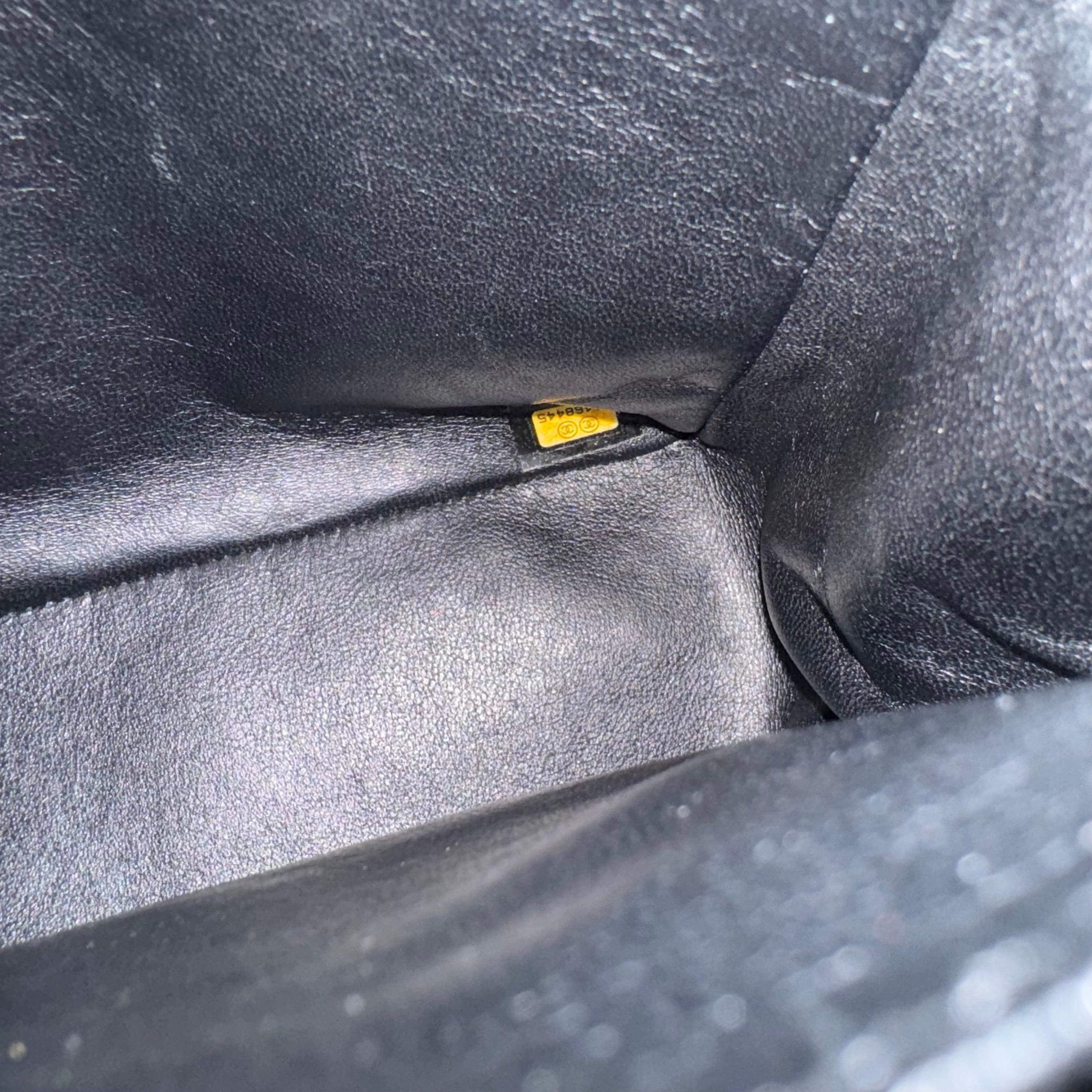 Chanel Classic Leather Jumbo Caviar Leather Single Flap Silver Hardware 2006-08 en vente 15