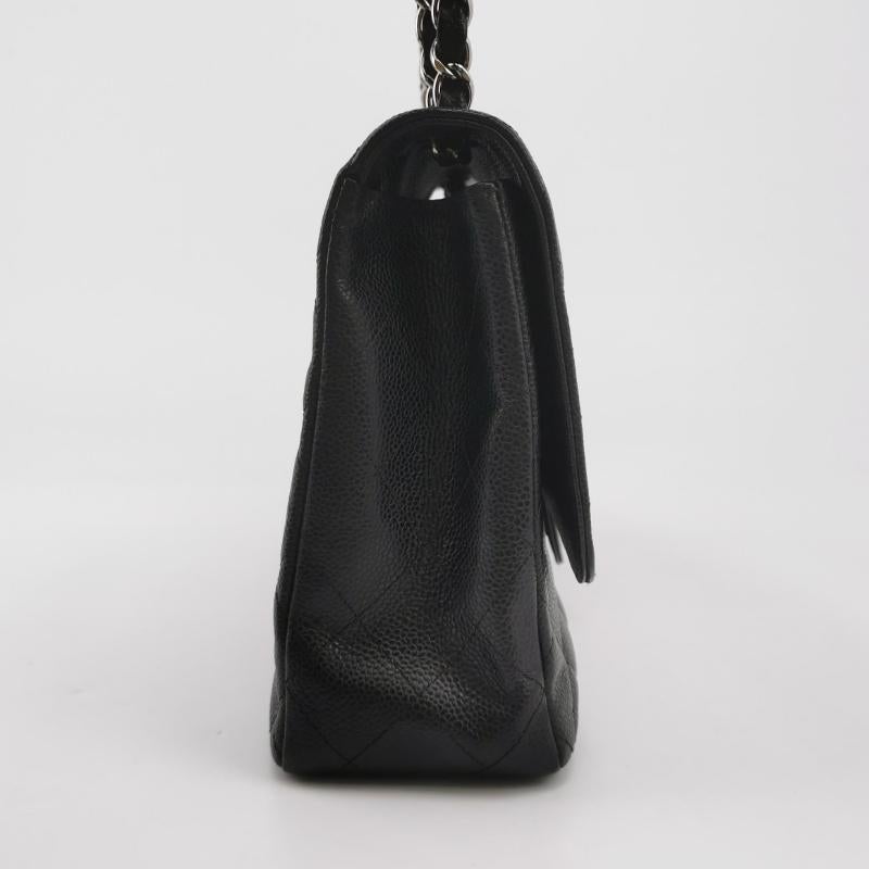 Chanel Classic Leather Jumbo Caviar Leather Single Flap Silver Hardware 2006-08 Pour femmes en vente