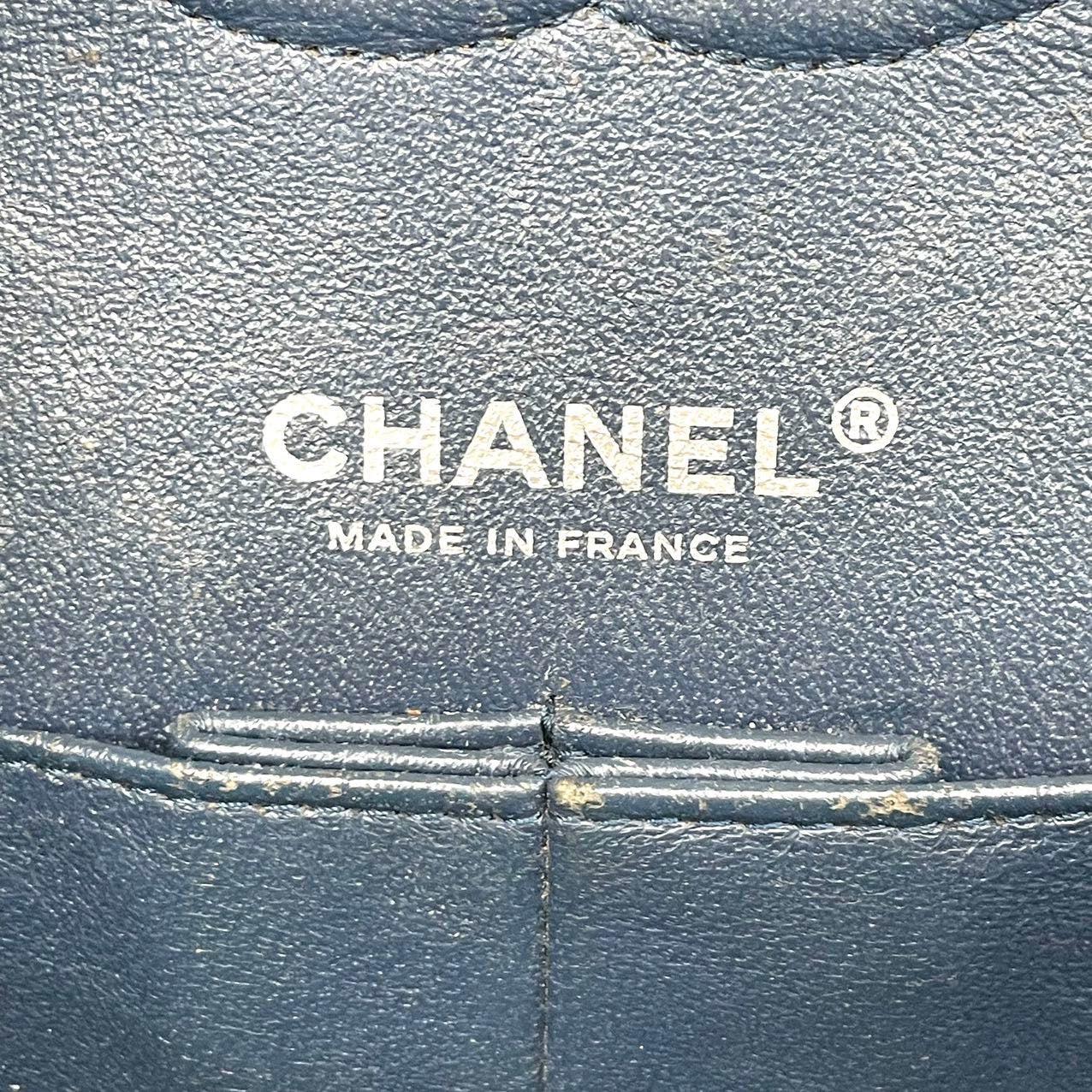 Chanel Classic Flap Medium Grünes Lackleder Silberne Hardware, 2014-2015 im Angebot 5