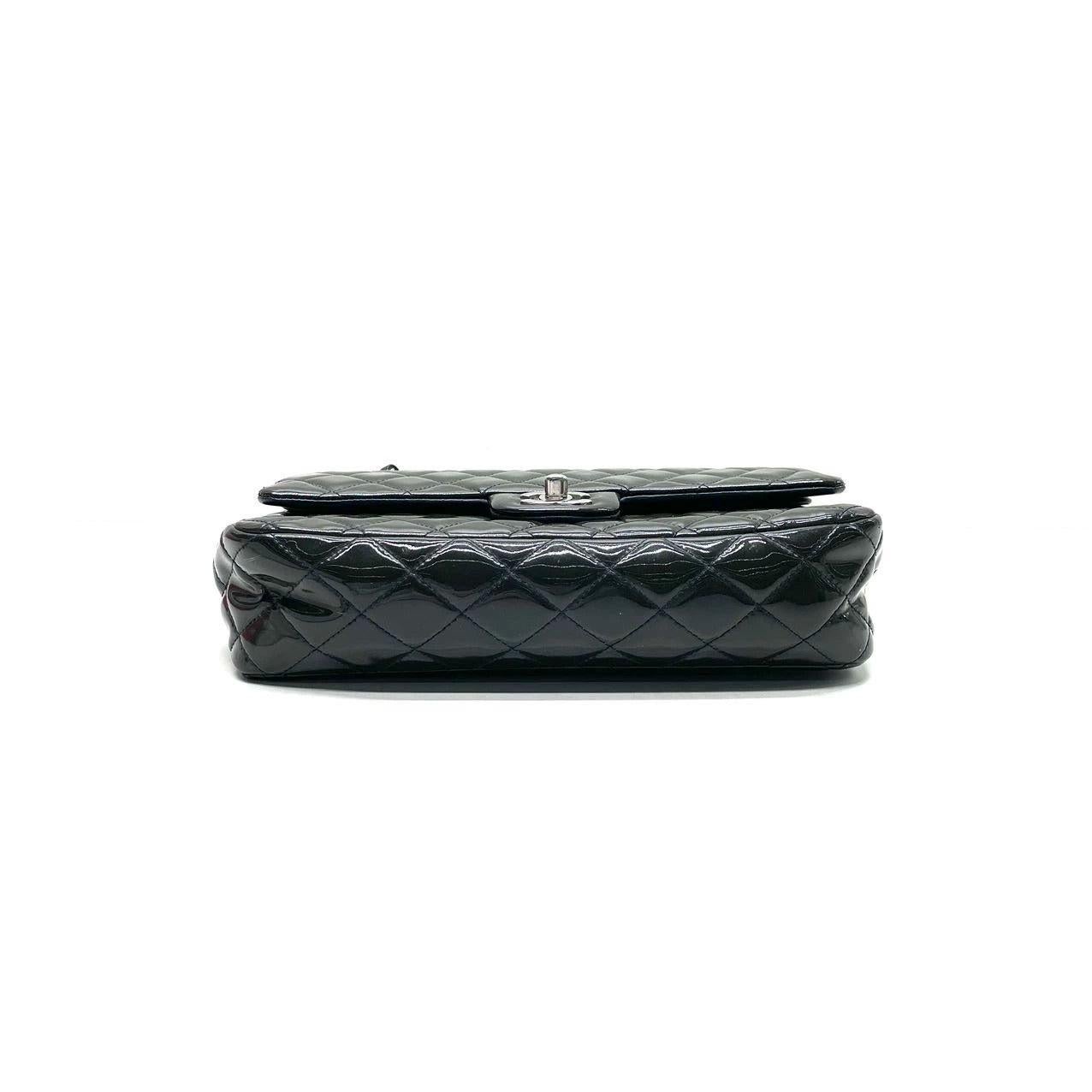 Chanel Classic Flap Medium Grünes Lackleder Silberne Hardware, 2014-2015 im Angebot 1