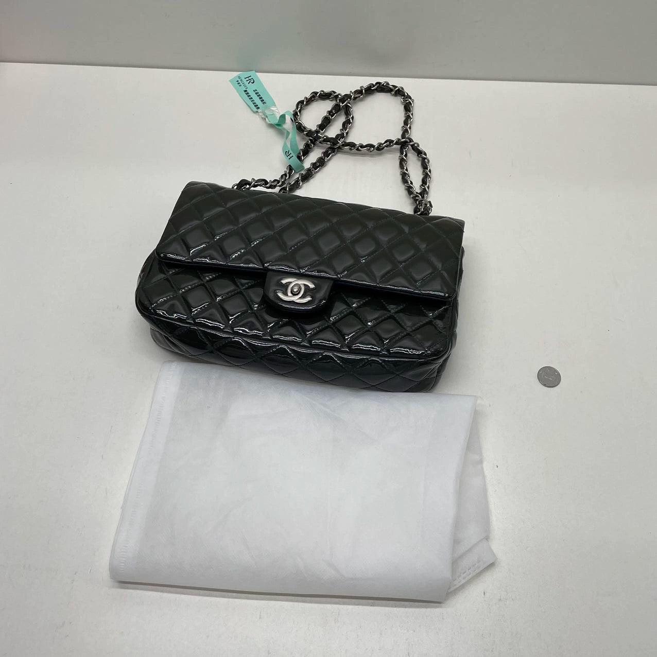 Chanel Classic Flap Medium Grünes Lackleder Silberne Hardware, 2014-2015 im Angebot 2