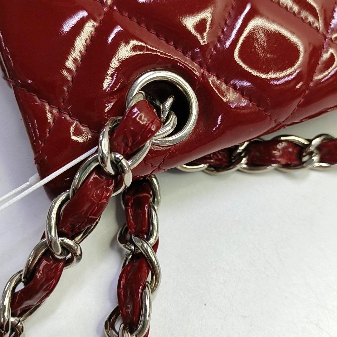 Chanel Classic Flap Jumbo Rotes Lackleder Doppelklappe Silberne Hardware im Angebot 14