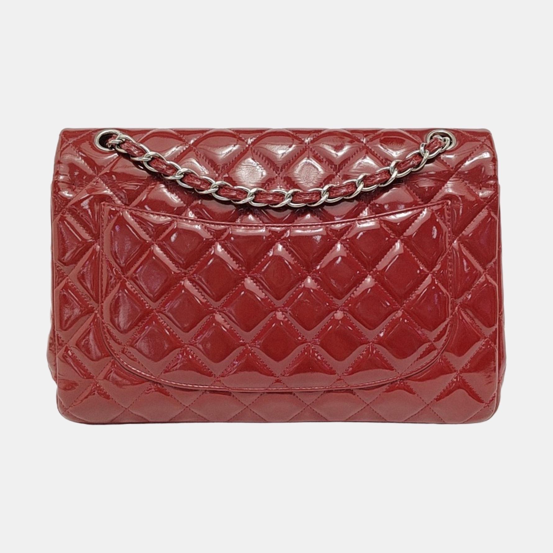 Chanel Classic Flap Jumbo Rotes Lackleder Doppelklappe Silberne Hardware im Zustand „Gut“ im Angebot in AUBERVILLIERS, FR