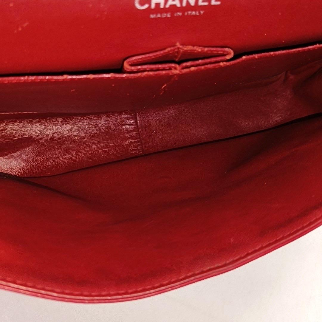 Chanel Classic Flap Jumbo Rotes Lackleder Doppelklappe Silberne Hardware im Angebot 4
