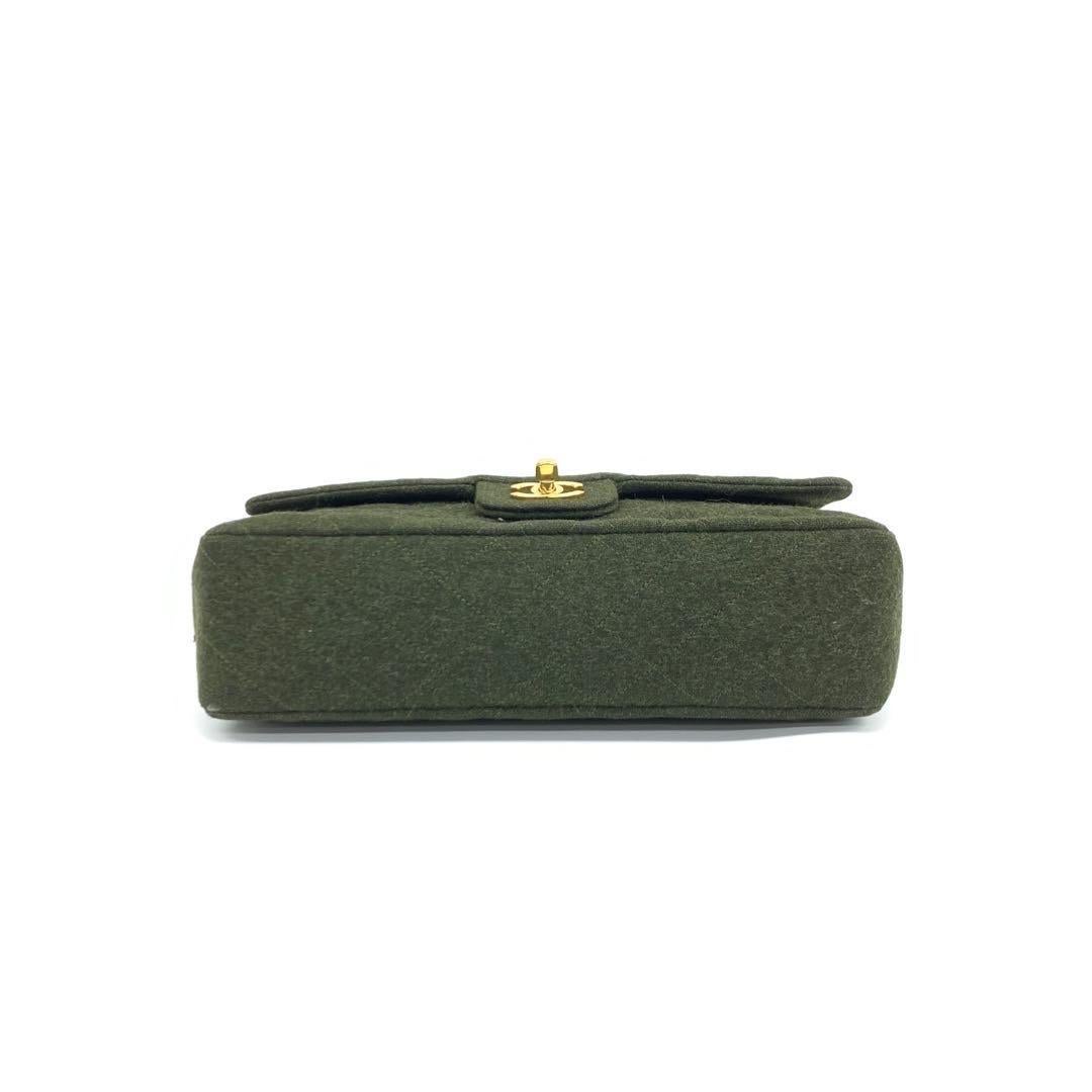 Chanel Classic Flap Khaki Green Wool Vintage Double Flap Bag 24k Gold Hardware Bon état - En vente à AUBERVILLIERS, FR