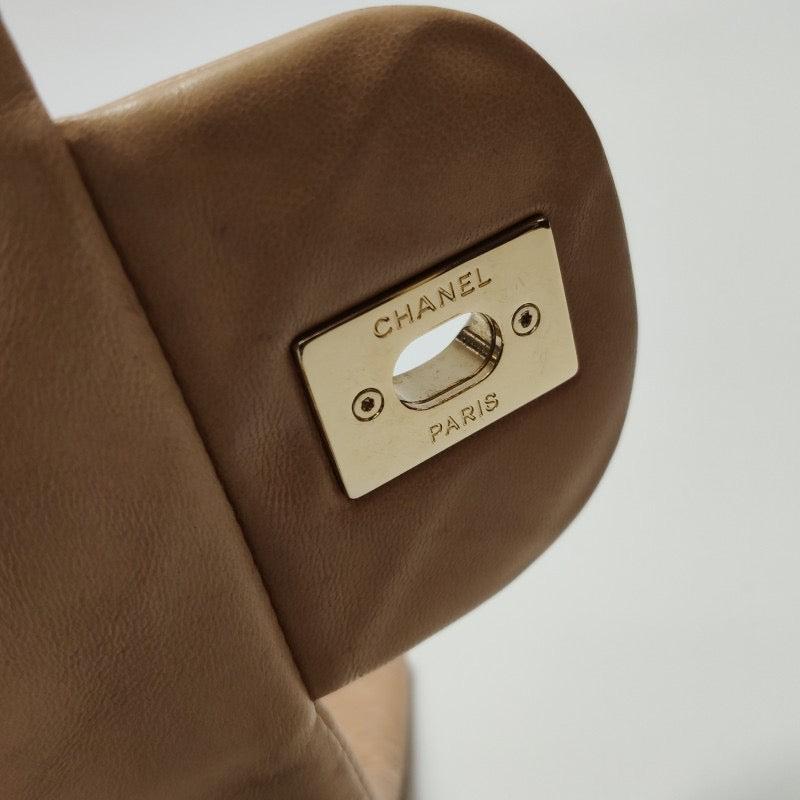 Chanel Classic Flap Maxi Beige Latte Lambskin Leather Giant Gold-tone CC Logo 8