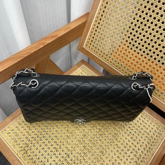 Chanel Classic Flap Maxi, schwarz, Caviar-Leder, doppelte Klappe, silberne Beschläge, 2011