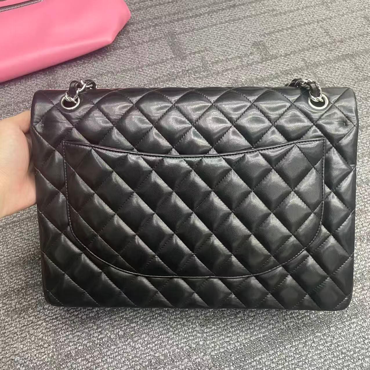 Chanel Classic Leather Double Flap Silver Hardware 2013 Bon état - En vente à AUBERVILLIERS, FR