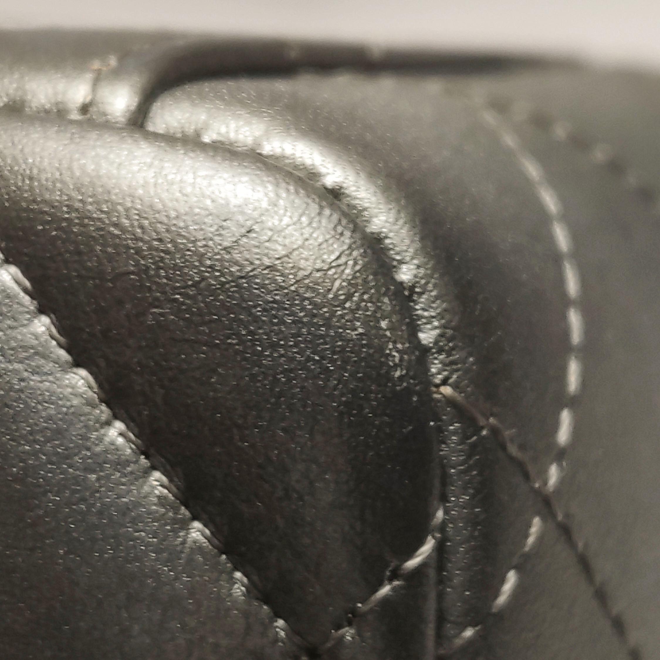 Chanel Classic Flap Maxi Metallic Lambskin Leather Double Flap Sliver Hardware in vendita 7