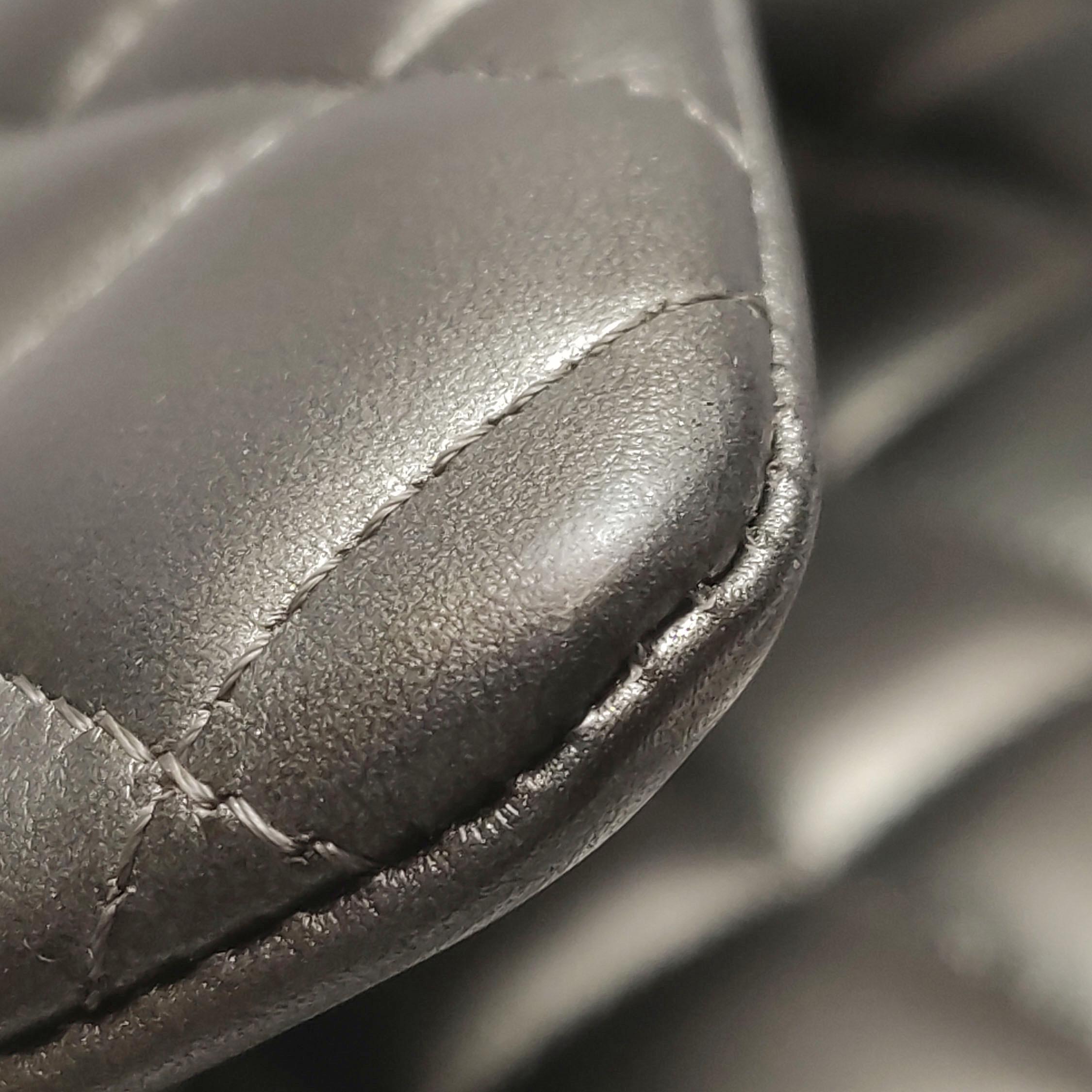 Chanel Classic Flap Maxi Metallic Lambskin Leather Double Flap Sliver Hardware in vendita 9