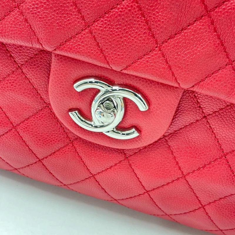 Chanel Classic Flap Maxi Rotes Kaviar-Leder Silberfarbene Hardware Riesiges CC-Logo im Angebot 8