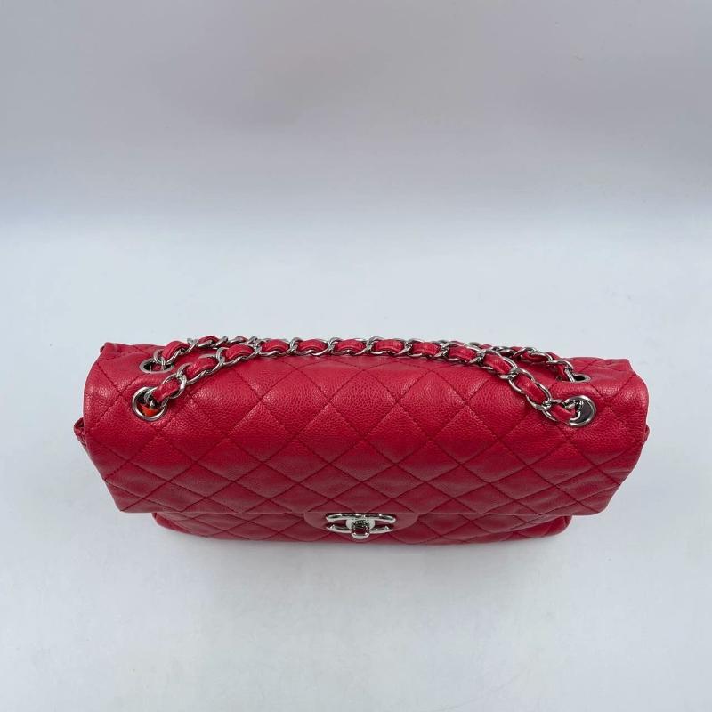 Chanel Classic Flap Maxi Rotes Kaviar-Leder Silberfarbene Hardware Riesiges CC-Logo im Angebot 2