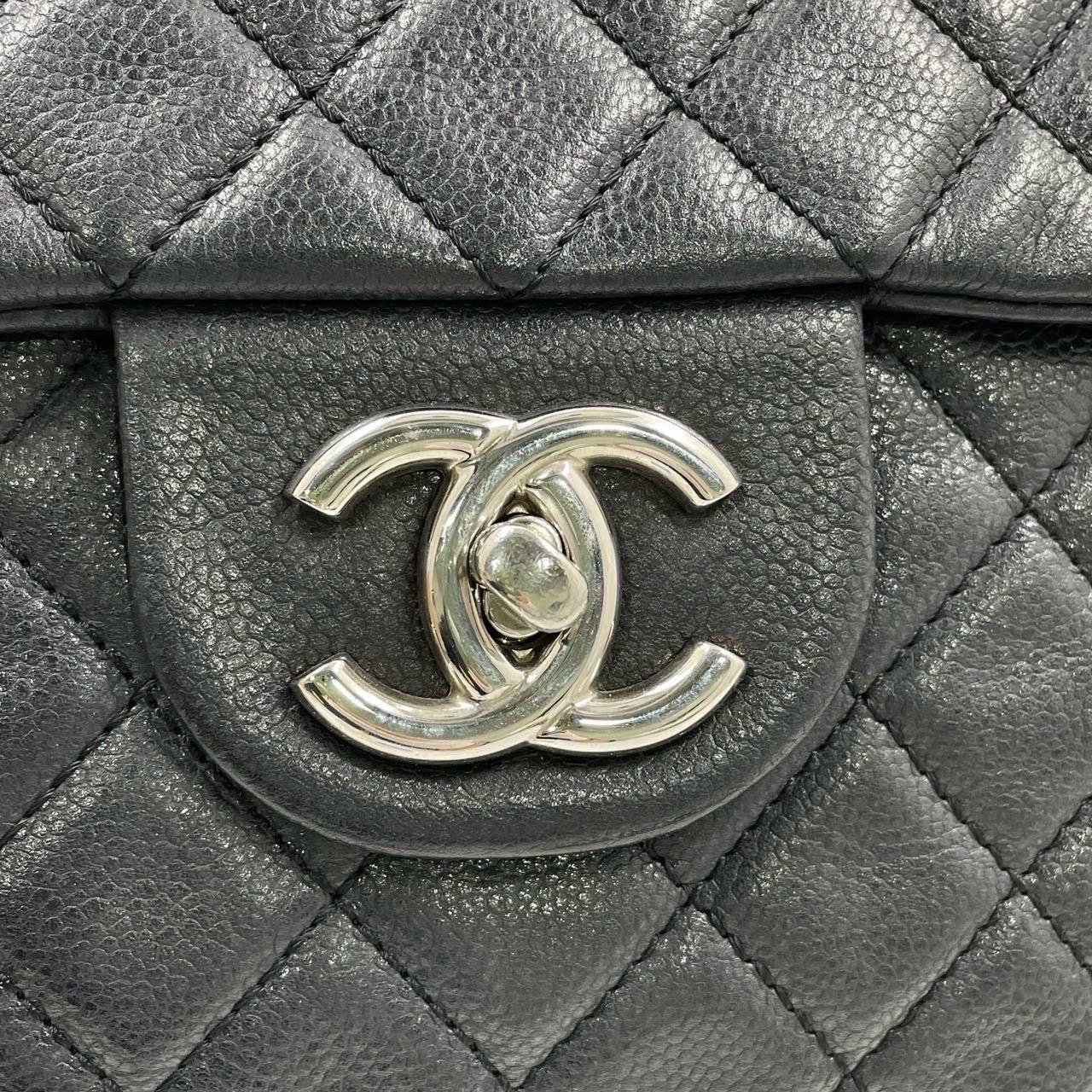 Chanel Classic Flap Maxi Soft Caviar Leather Silver-tone Hardware Giant CC Logo For Sale 9