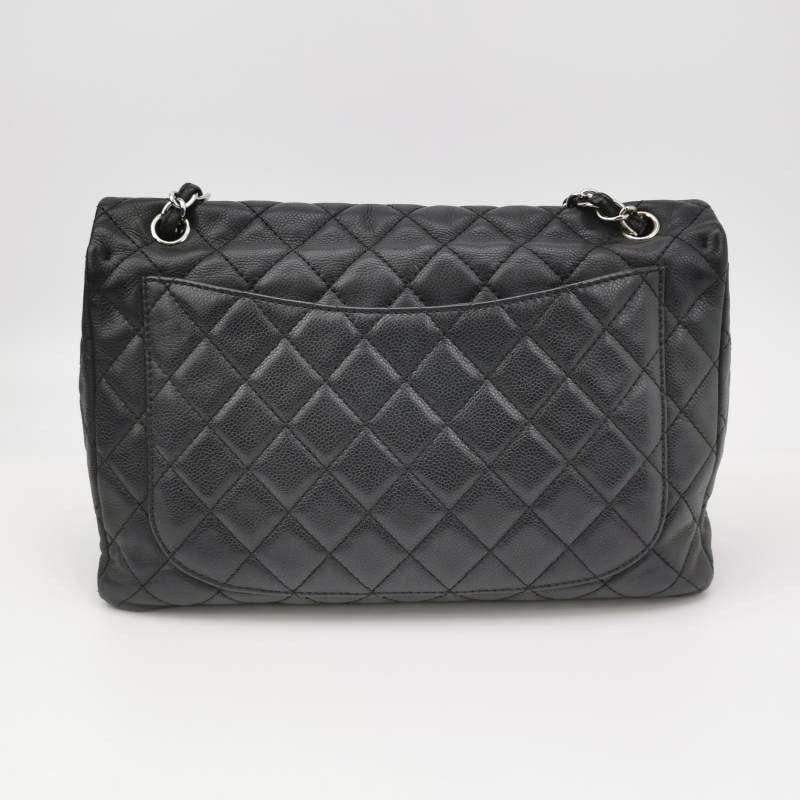 Chanel Classic Flap Maxi Soft Caviar Leather Silver-tone Hardware Giant CC Logo In Excellent Condition In AUBERVILLIERS, FR