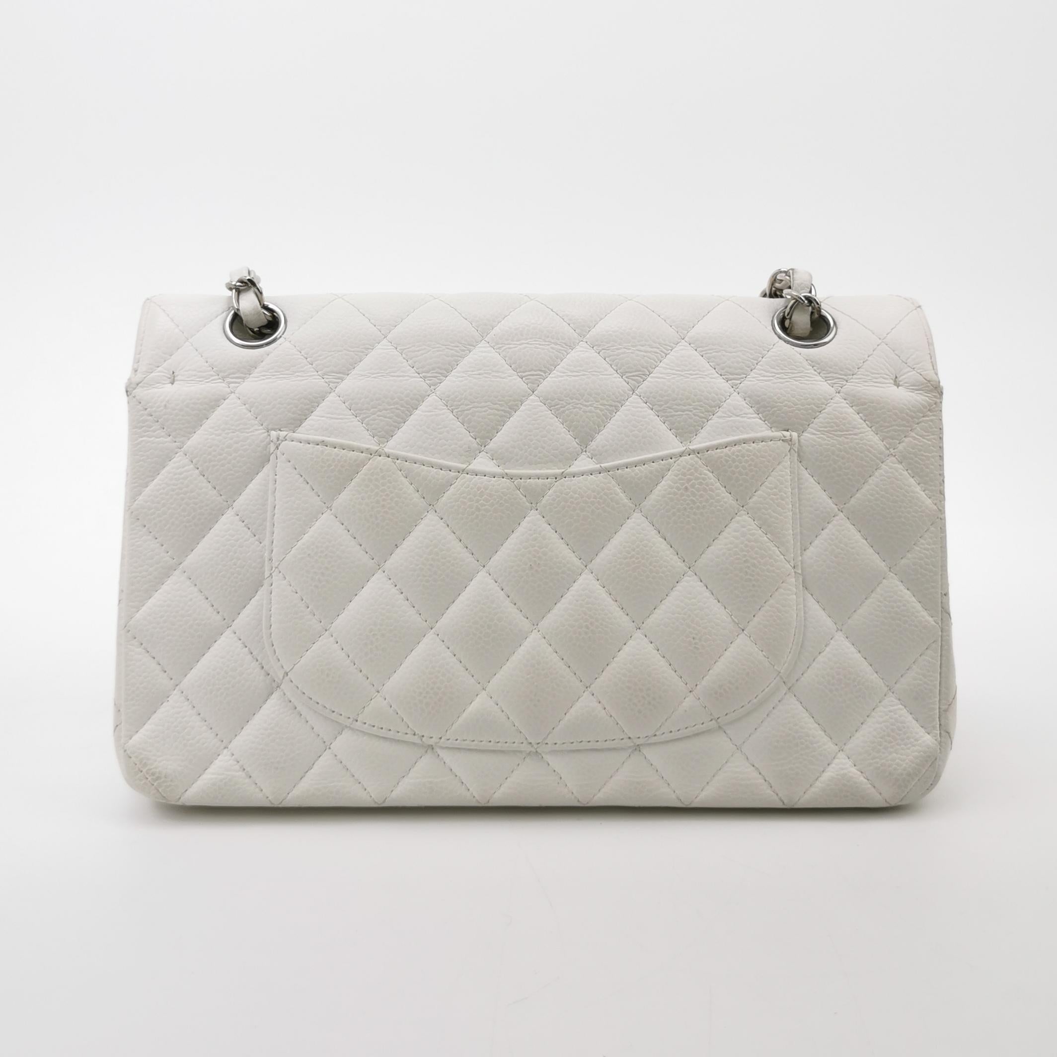 Chanel Classic Flap Medium 2008 White Caviar Leather Silver Hardware Damen im Angebot