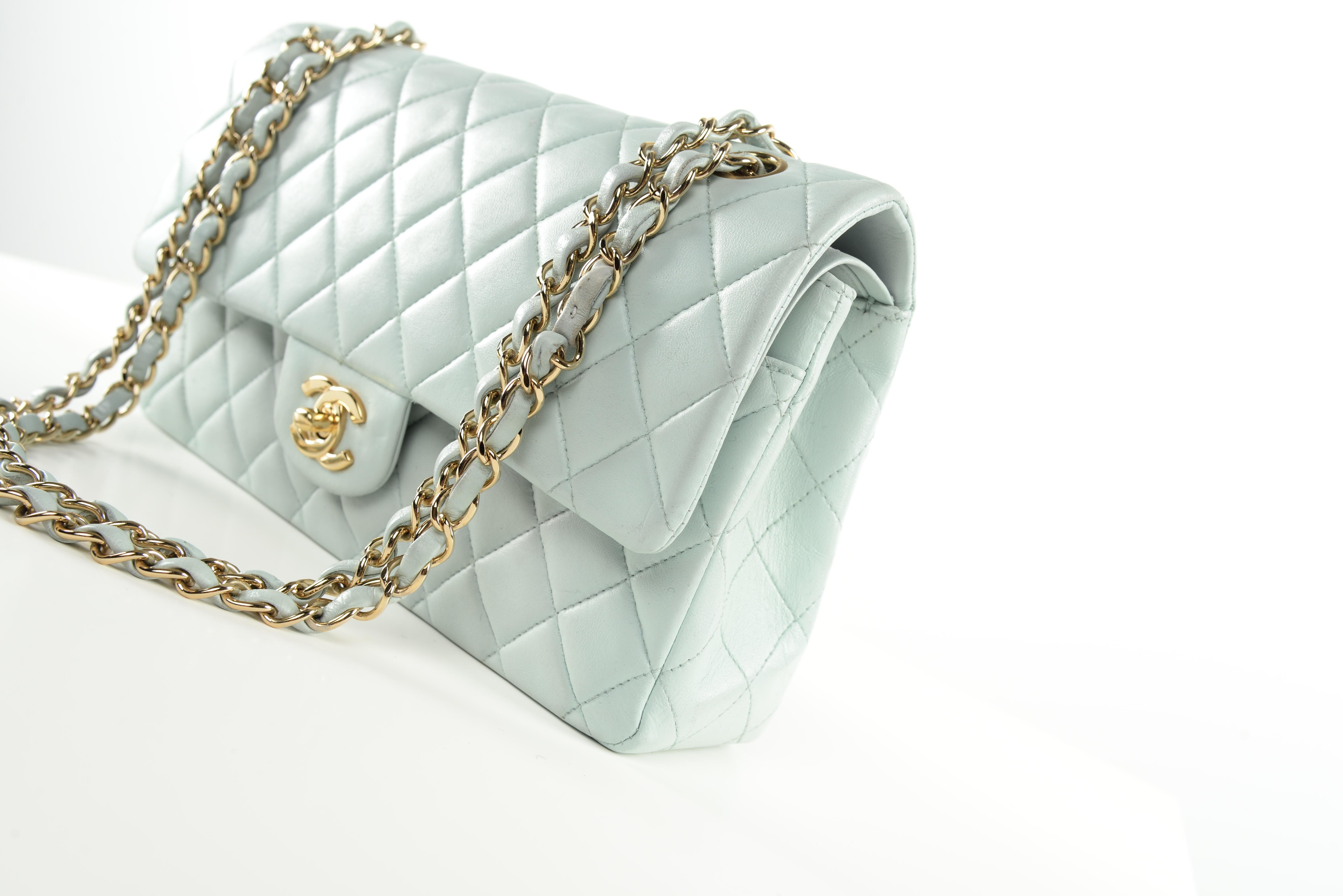 Chanel Classic Flap Medium Baby Blue 24k Gold Hardware In Good Condition In Roosendaal, NL