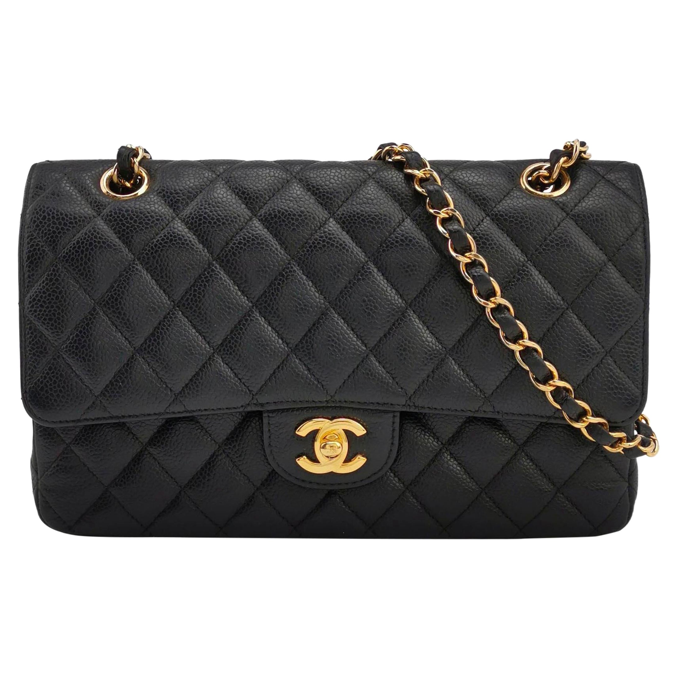Chanel Classic Leather Medium Black Caviar Leather Gold Hardware, 2014 en vente