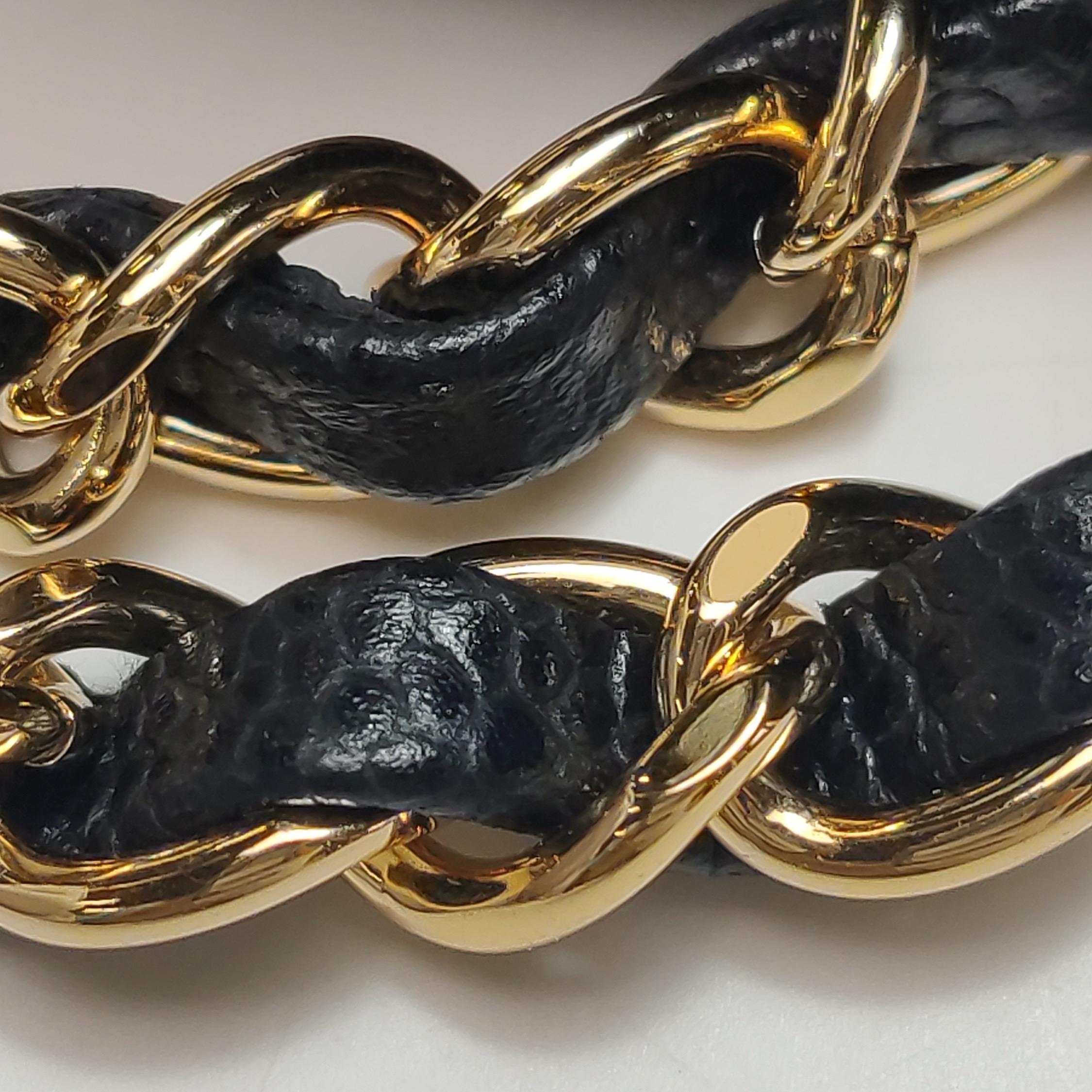 Chanel Classic Flap Medium Black Caviar Leather Gold-tone Hardware 2012-2013 For Sale 9